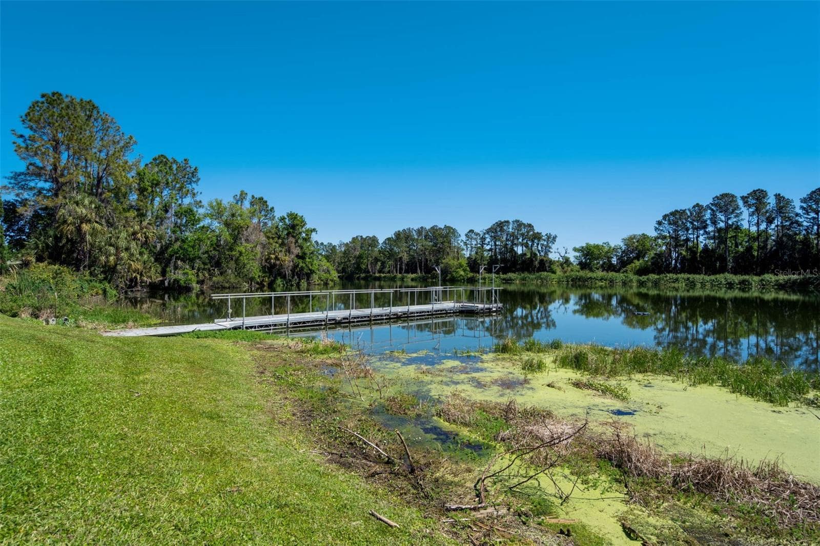 Floating dock - 701 E 60 HWY, PLANT CITY