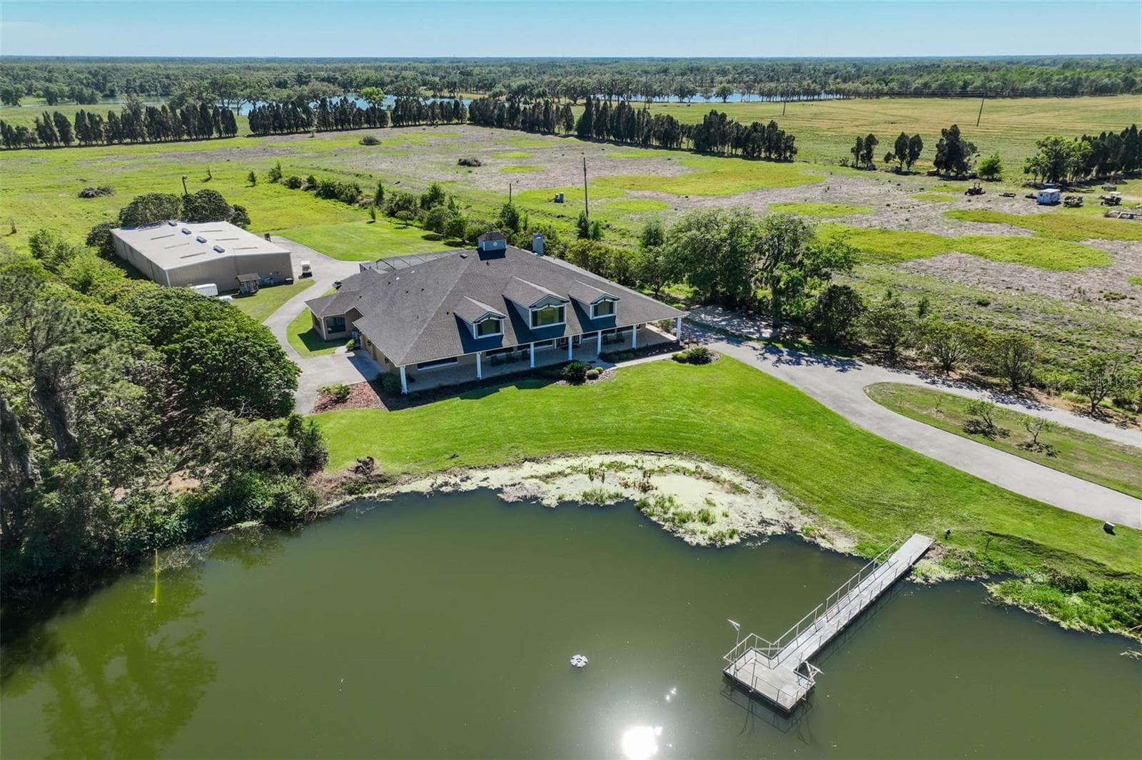 Lake floating dock - 701 E 60 HWY, PLANT CITY