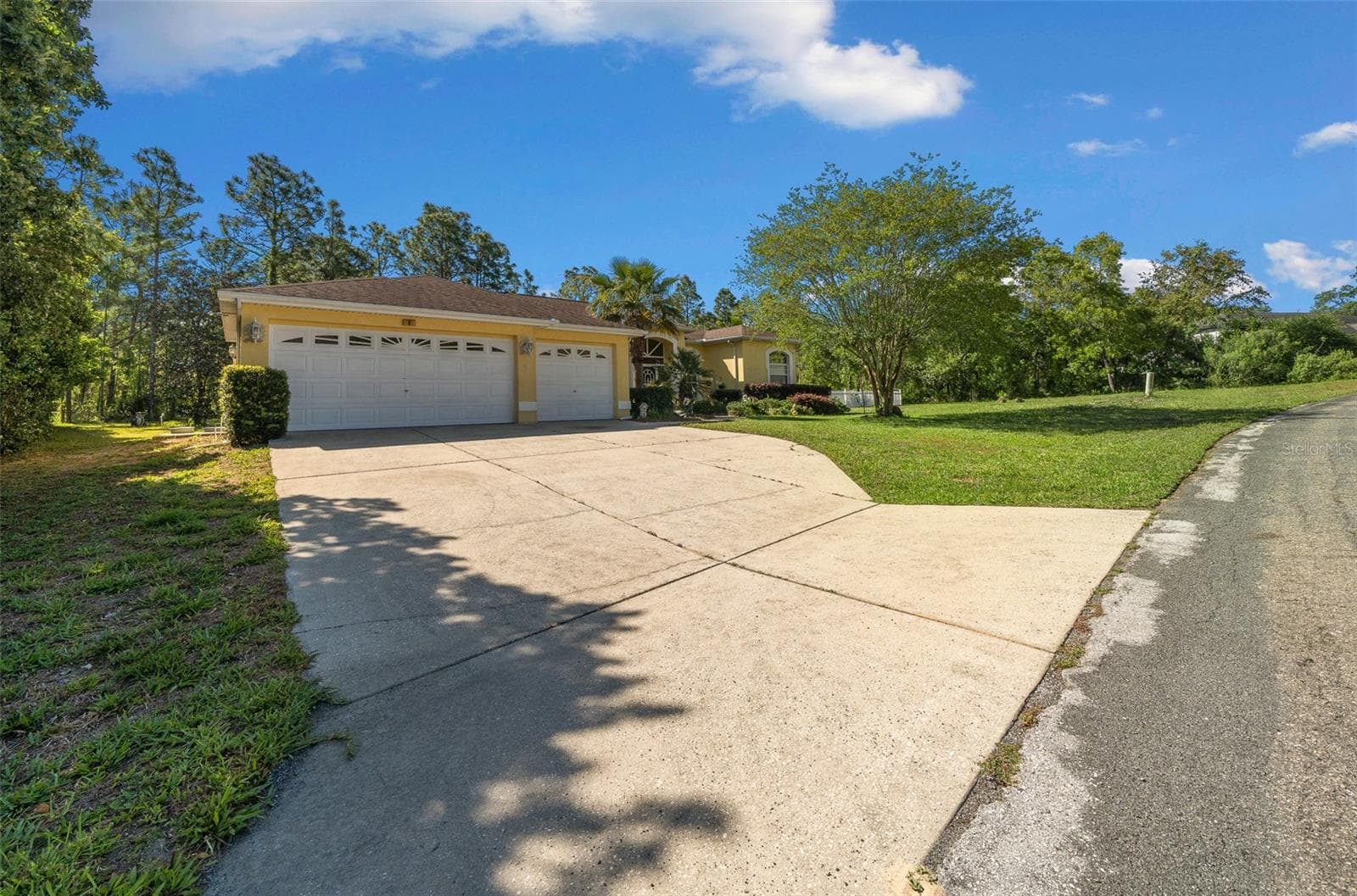 Single Family Residence at 9 GREVILLEA CT, HOMOSASSA, photo 4 of 47