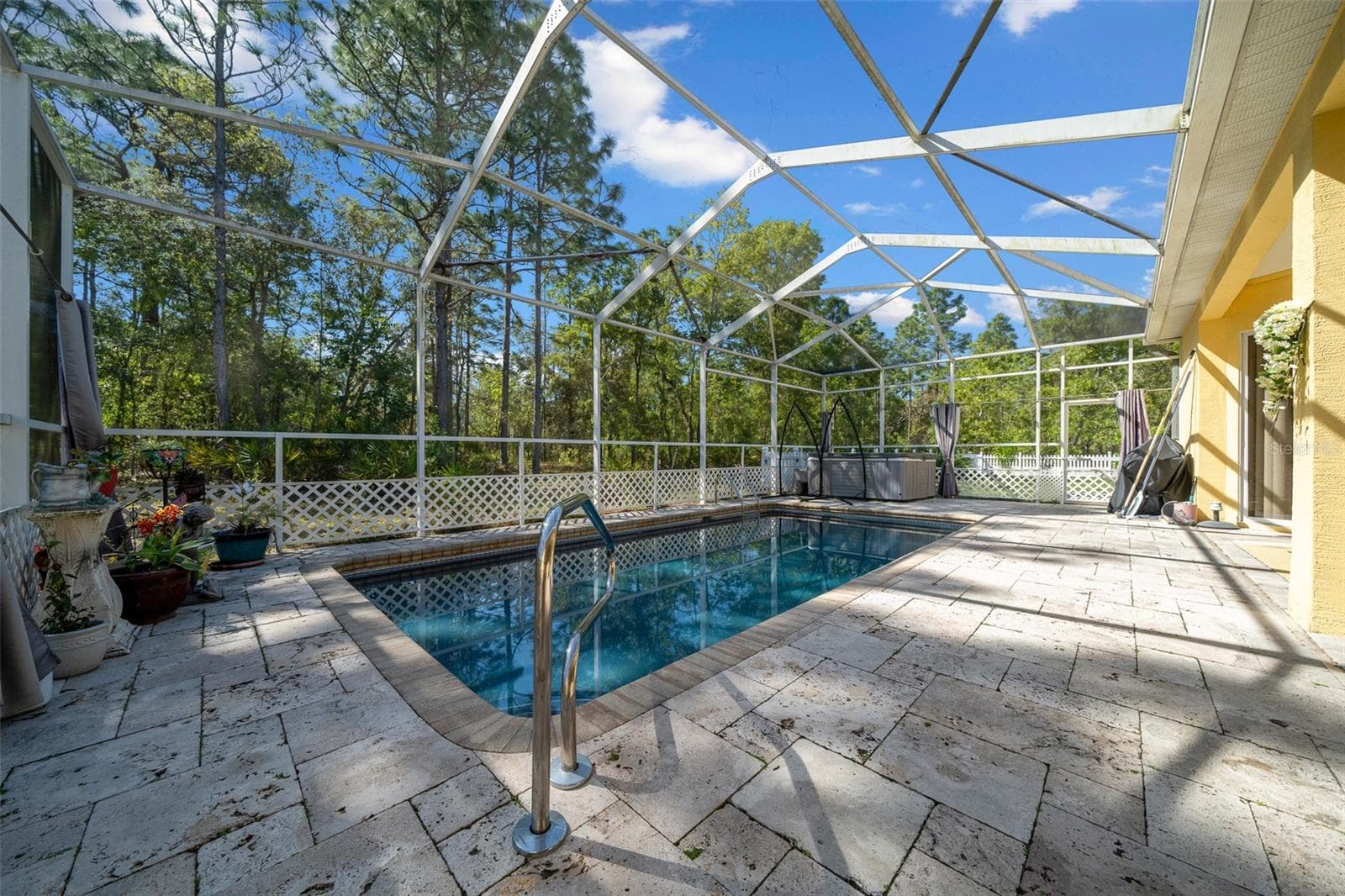 Single Family Residence at 9 GREVILLEA CT, HOMOSASSA, photo 32 of 47