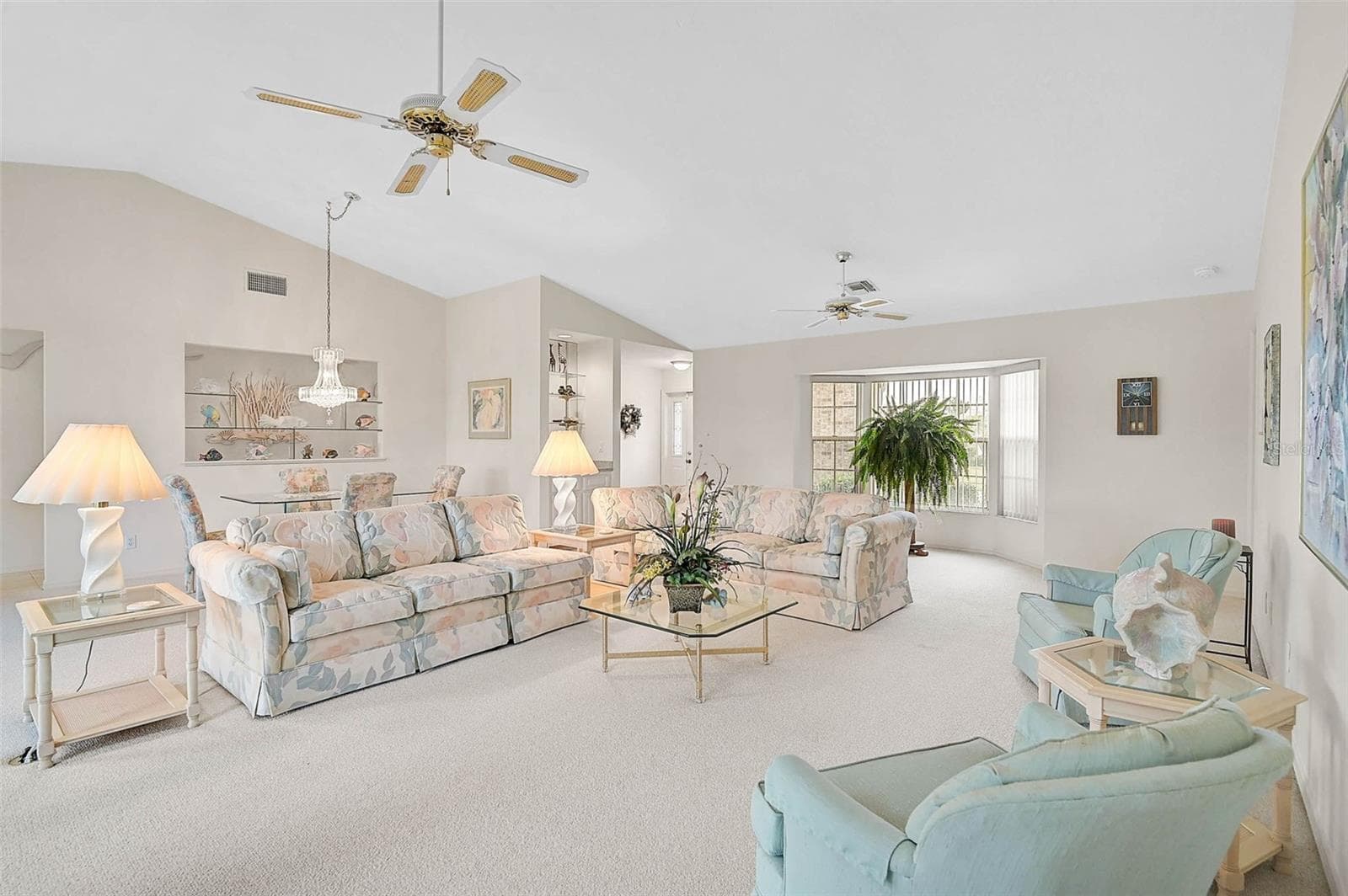 Single Family Residence at 4360 PRESIDENTIAL AVENUE CIR E, BRADENTON, photo 5 of 31