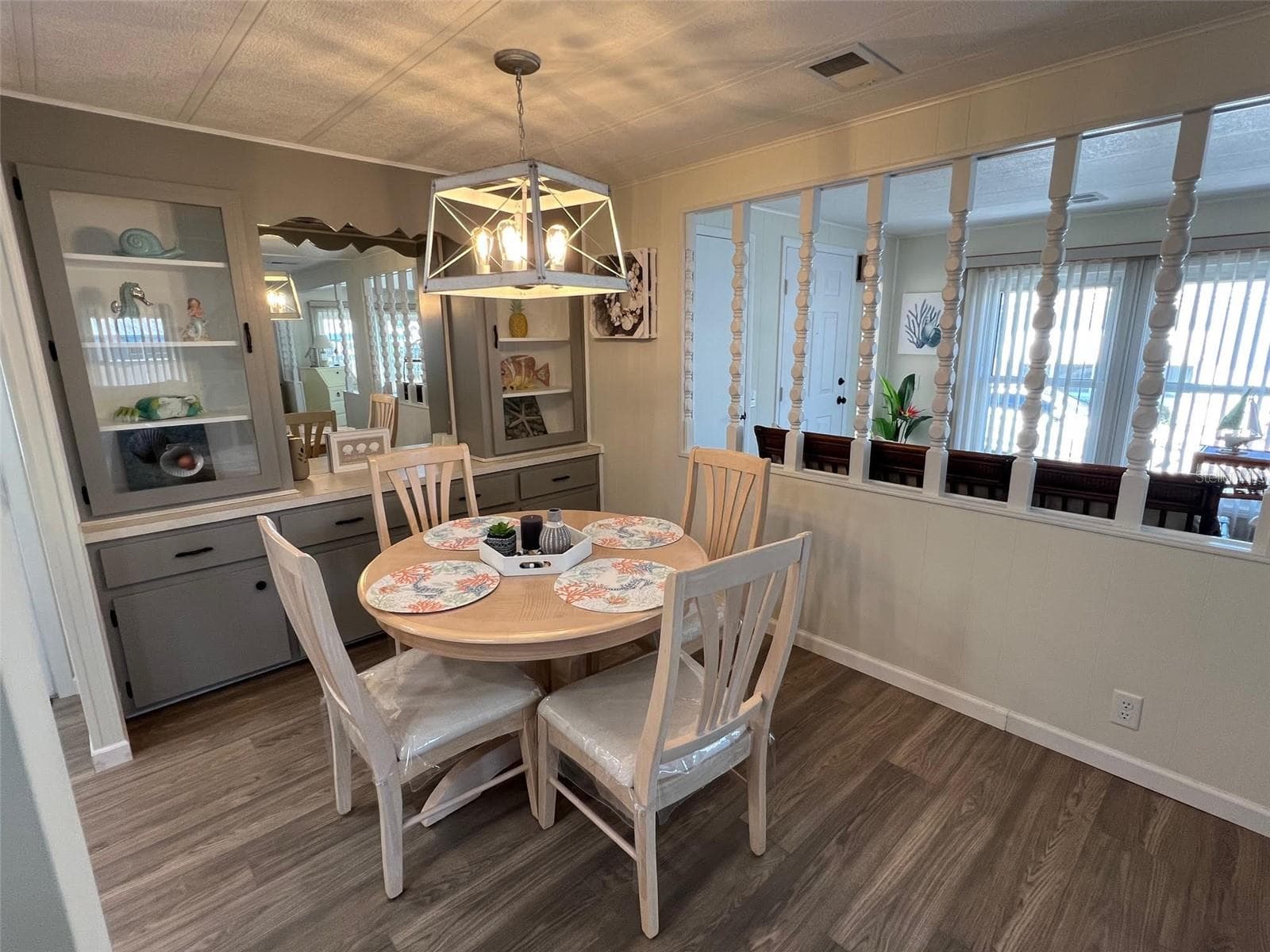 Manufactured Home at 825 COCONUT PALM ST, LARGO, photo 12 of 30