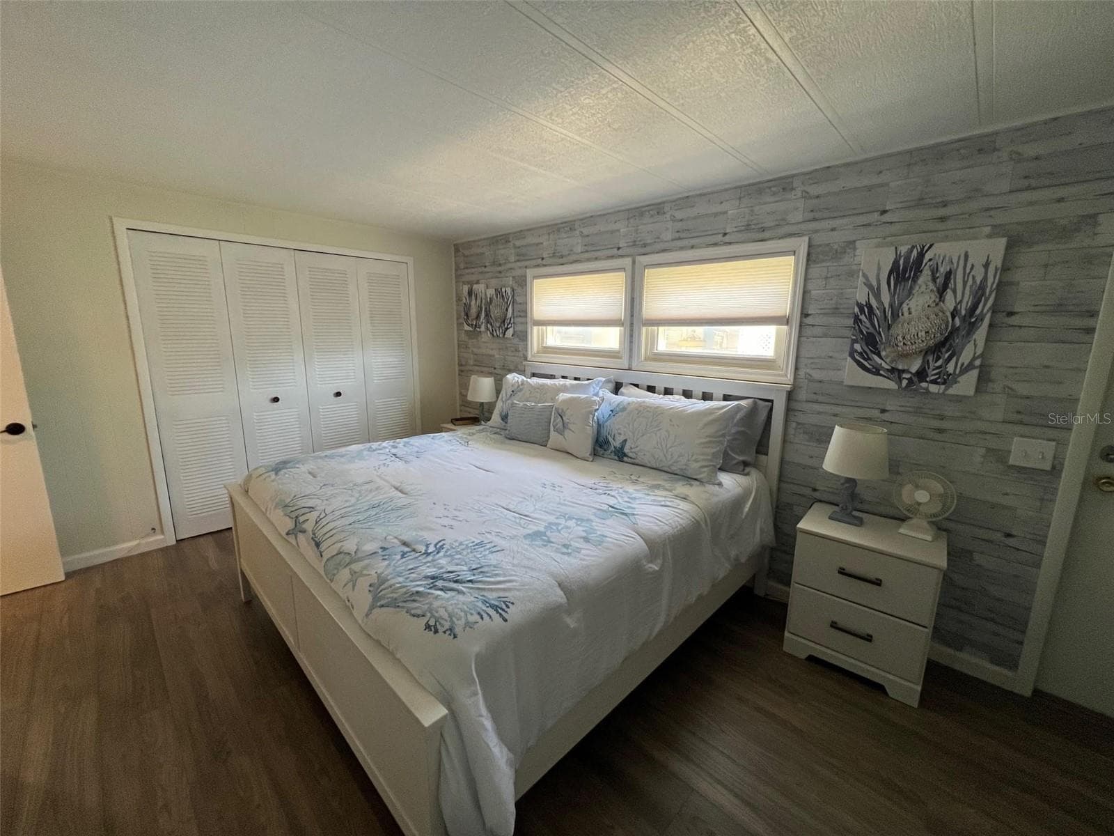 Manufactured Home at 825 COCONUT PALM ST, LARGO, photo 17 of 30