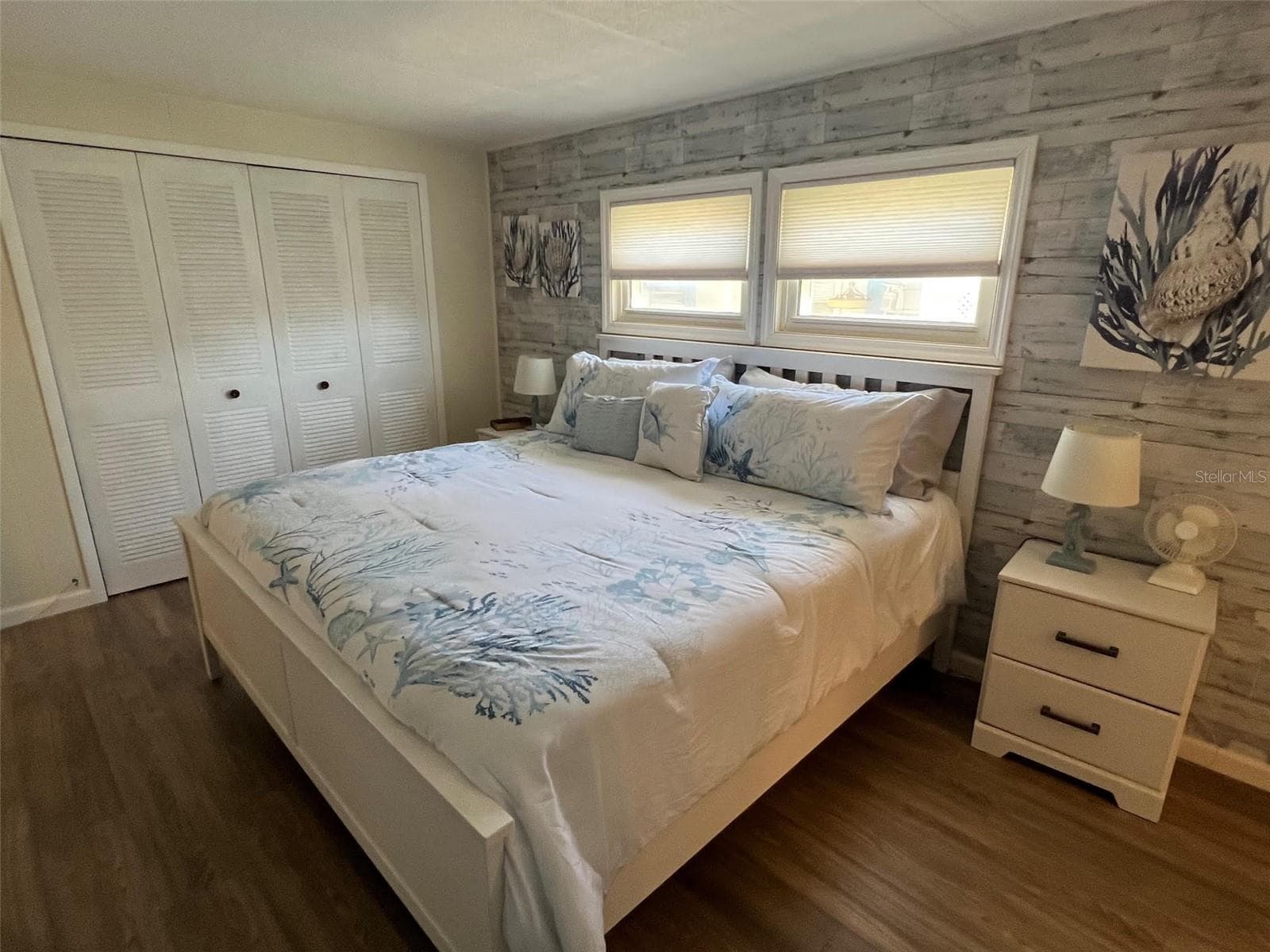 Manufactured Home at 825 COCONUT PALM ST, LARGO, photo 19 of 30