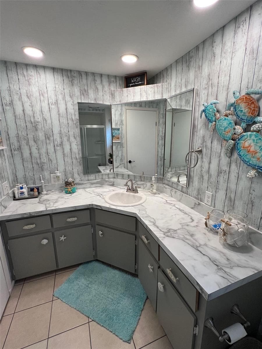 Manufactured Home at 825 COCONUT PALM ST, LARGO, photo 21 of 30