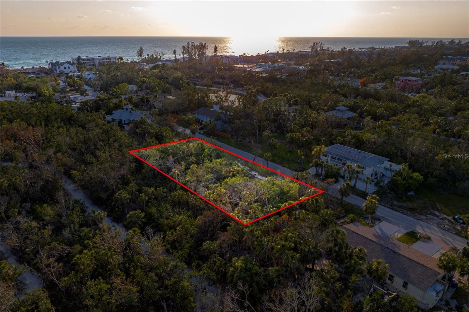 560 GULF BAY RD