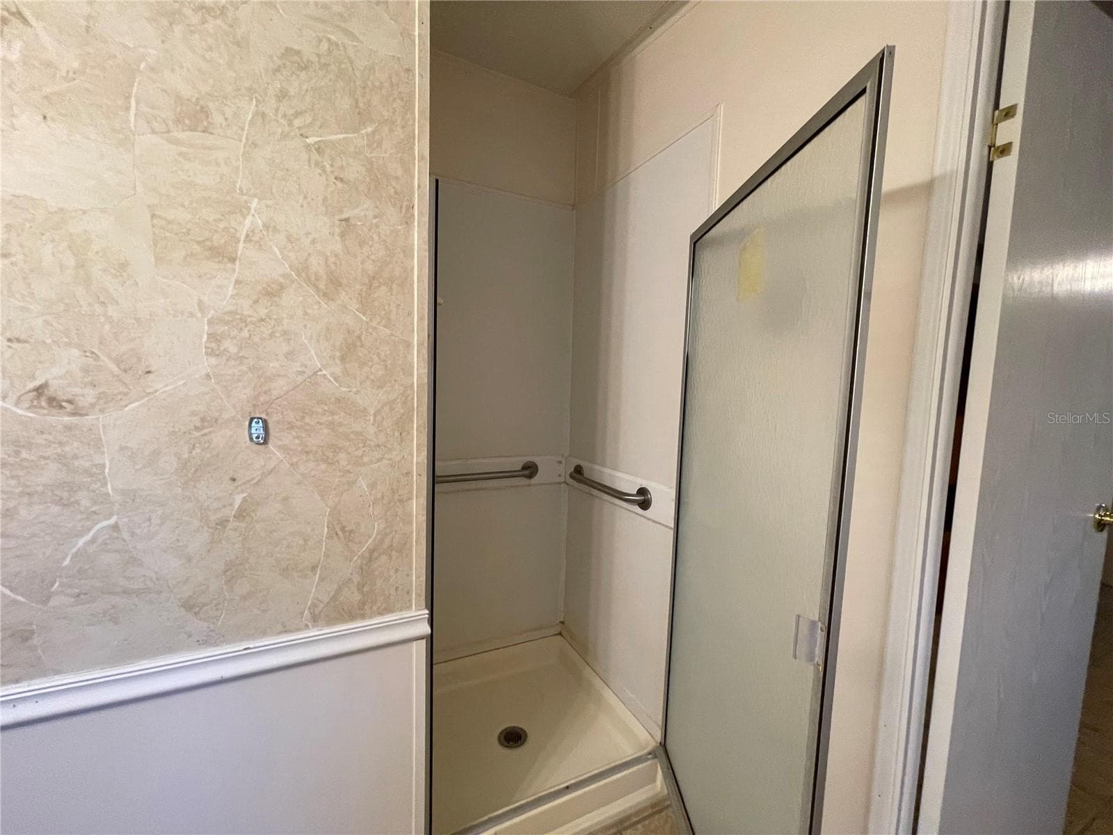 Primary Bathroom - 1550 SE 111TH CT, MORRISTON