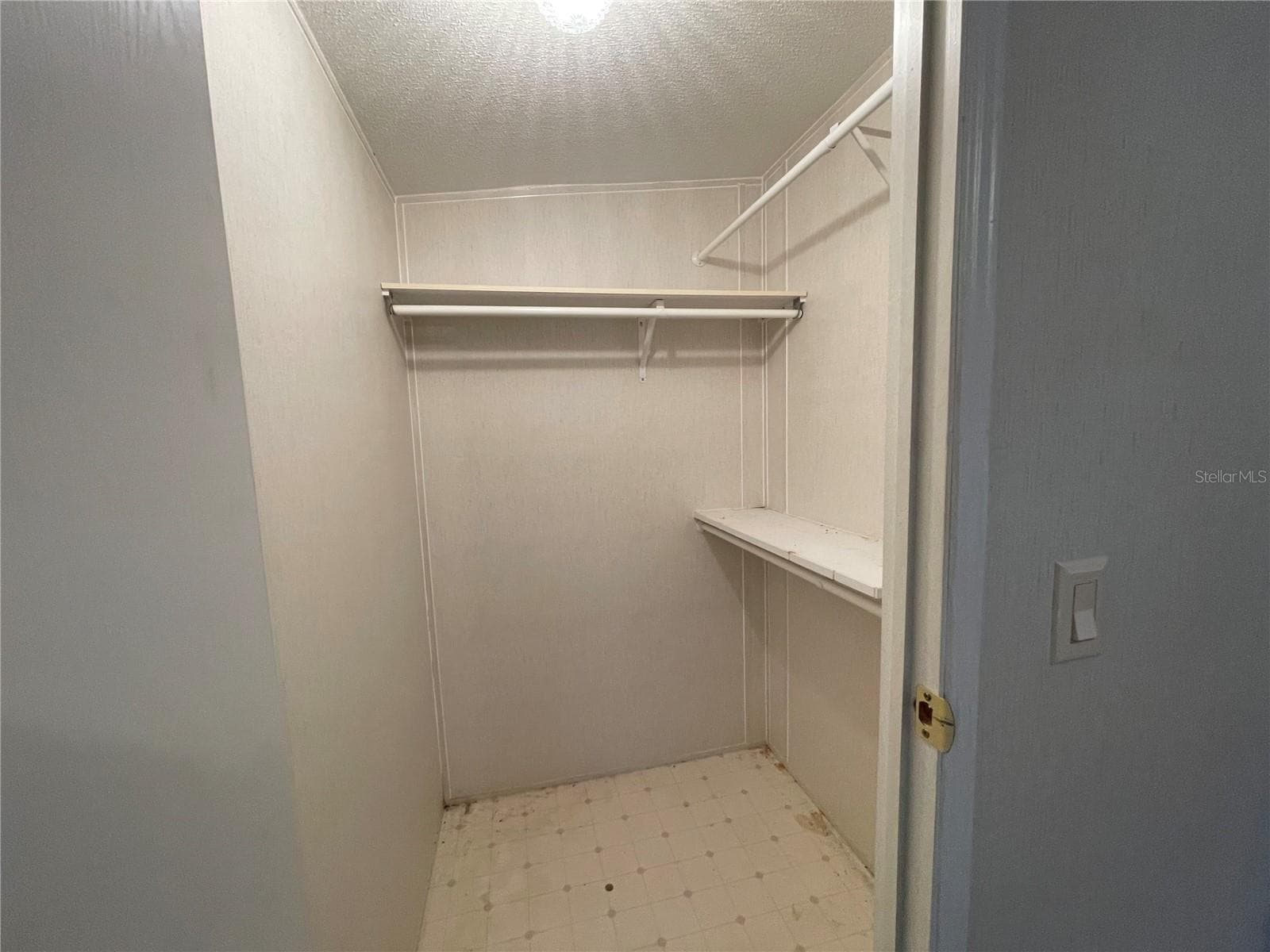 Third Bedroom Closet - 1550 SE 111TH CT, MORRISTON