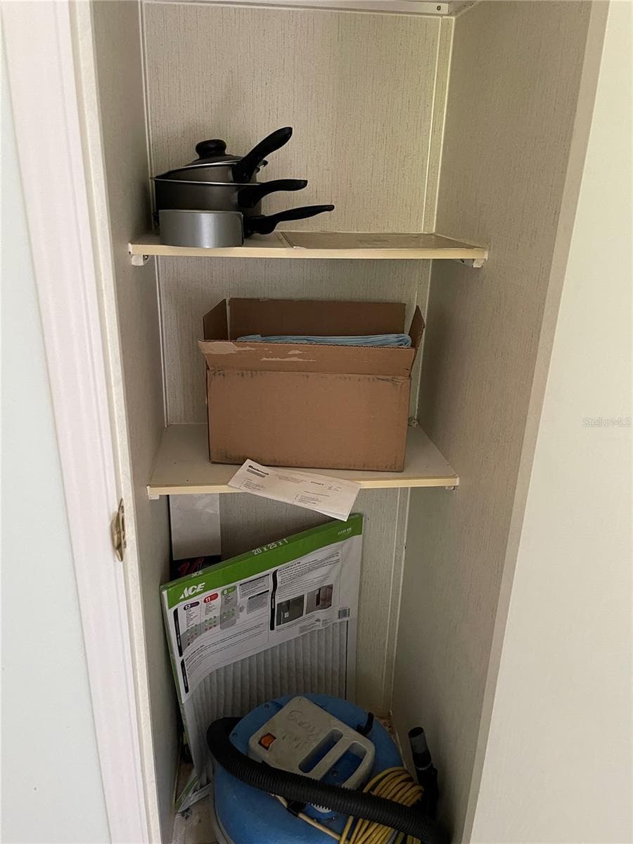 Additional Storage in the Laundry Room - 1550 SE 111TH CT, MORRISTON