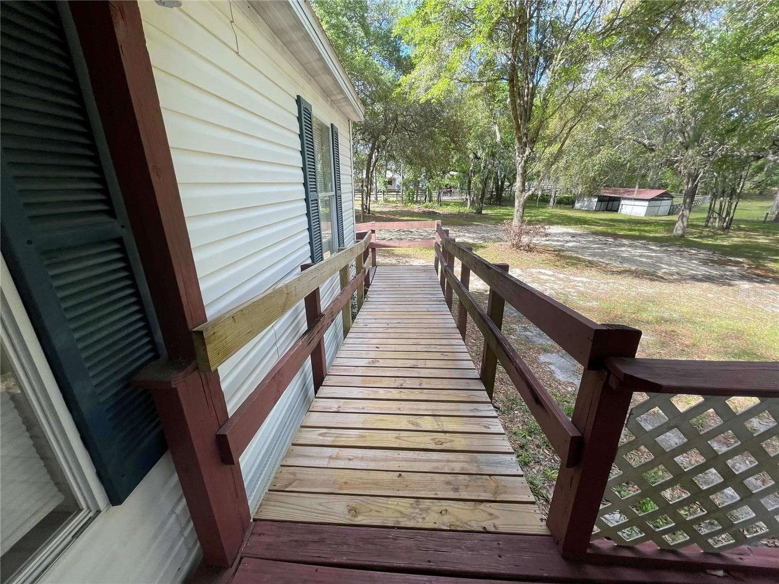 Ramp - 1550 SE 111TH CT, MORRISTON
