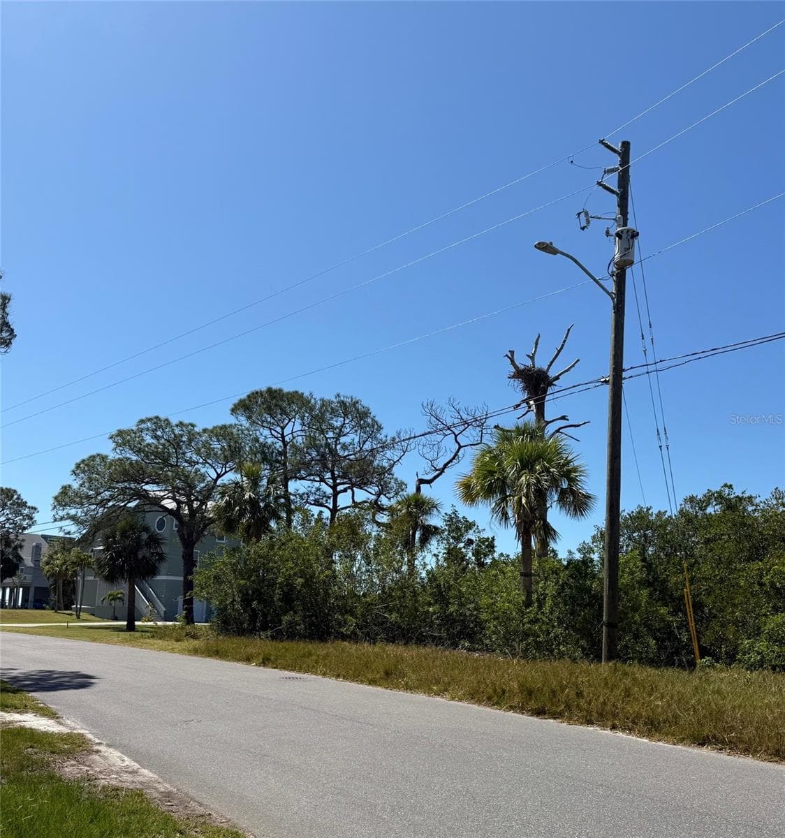 SEA BREEZE DR