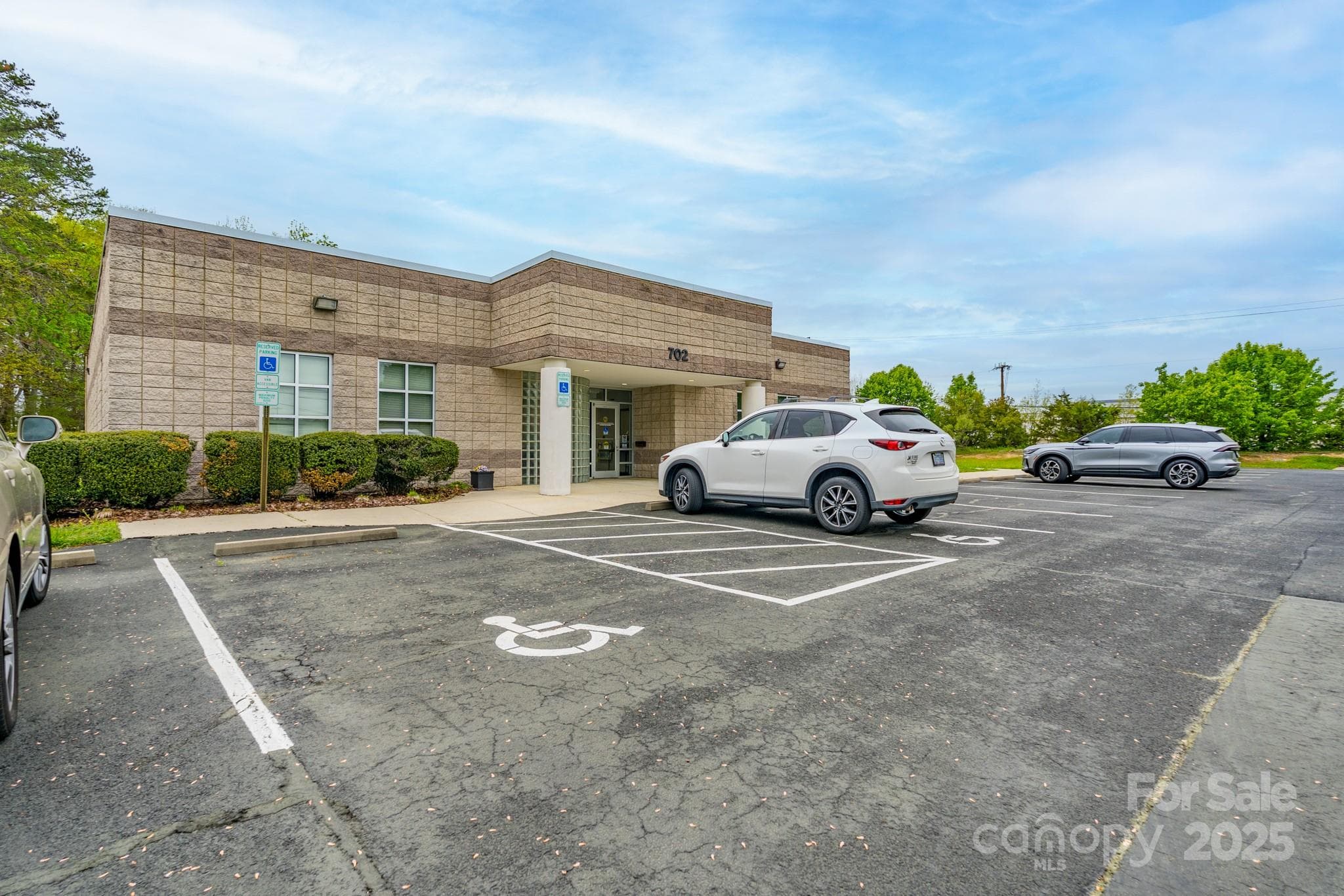 Medical at 702 Henson Street, Albemarle, photo 32 of 34