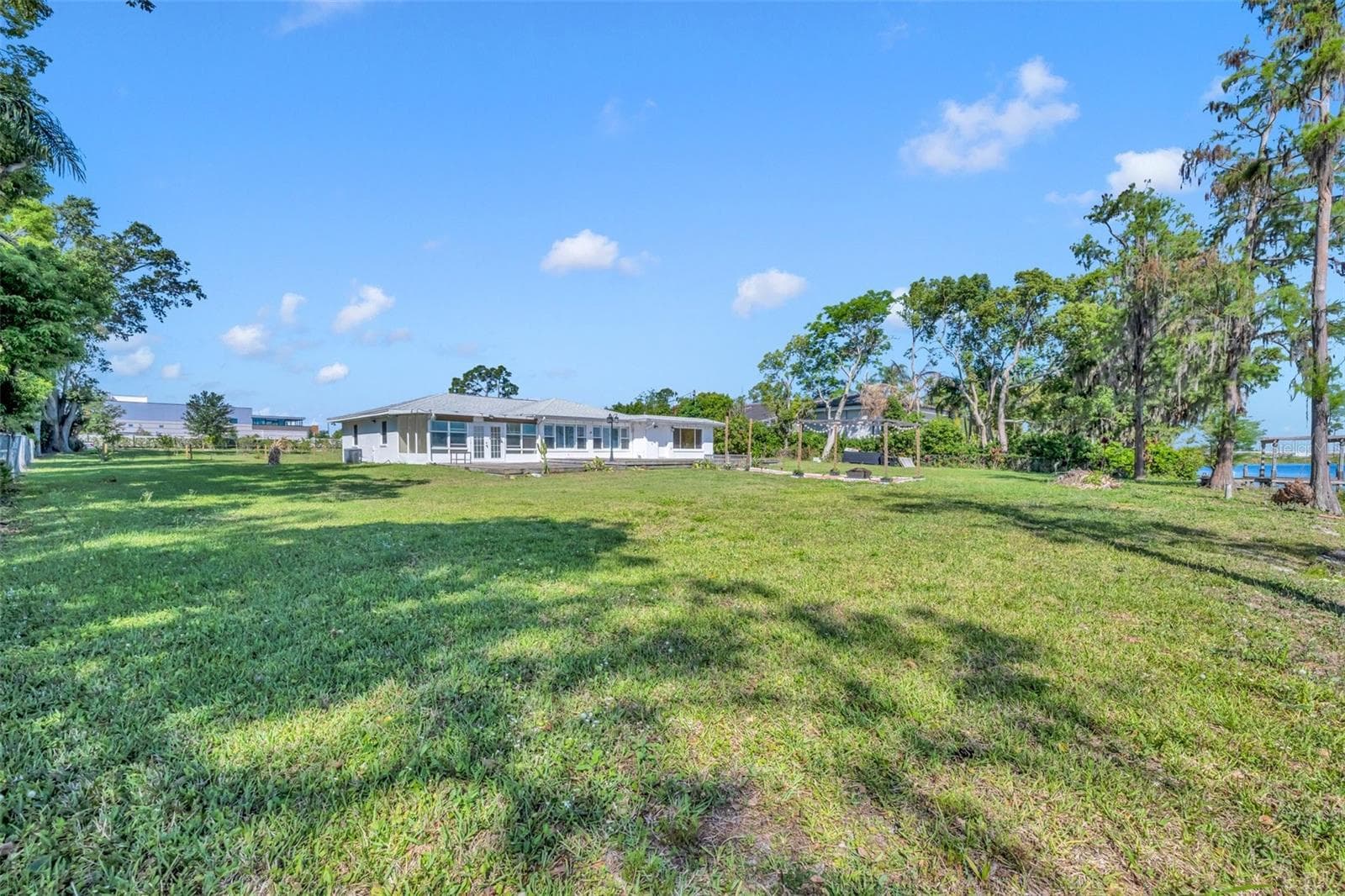 Single Family Residence at 7420 LAKE WILLIS DR, ORLANDO, photo 33 of 41
