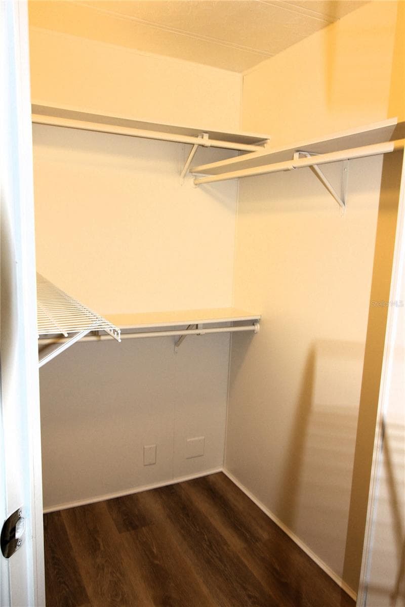 Manufactured Home at 151 APACHE CT, OAK HILL, photo 11 of 41