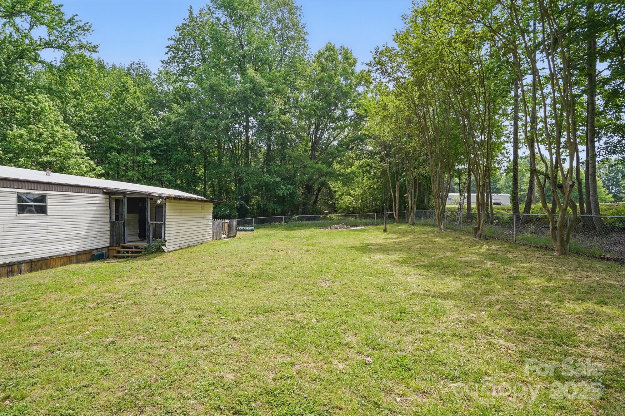 Front yard fenced - 10420 Silver Mine Road, Indian Land