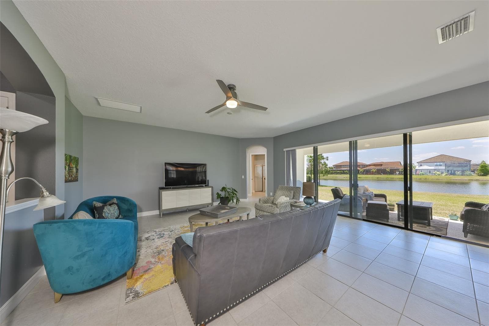 Single Family Residence at 11909 CLIMBING FERN AVE, RIVERVIEW, photo 16 of 78