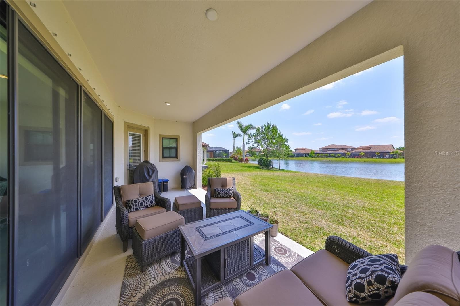 Single Family Residence at 11909 CLIMBING FERN AVE, RIVERVIEW, photo 59 of 78
