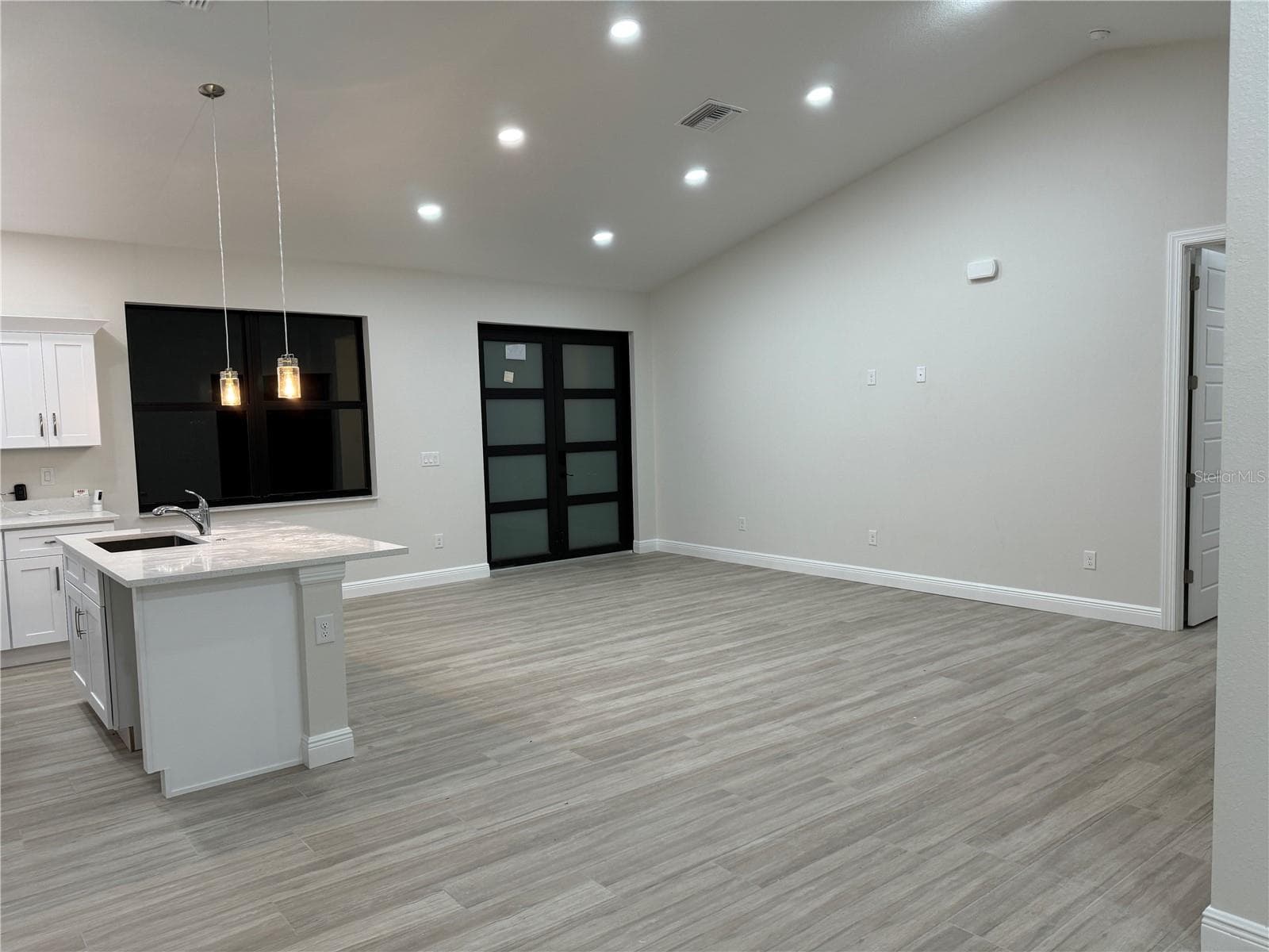 Entrance / Living Area - 20296 RUTHERFORD AVE, PORT CHARLOTTE