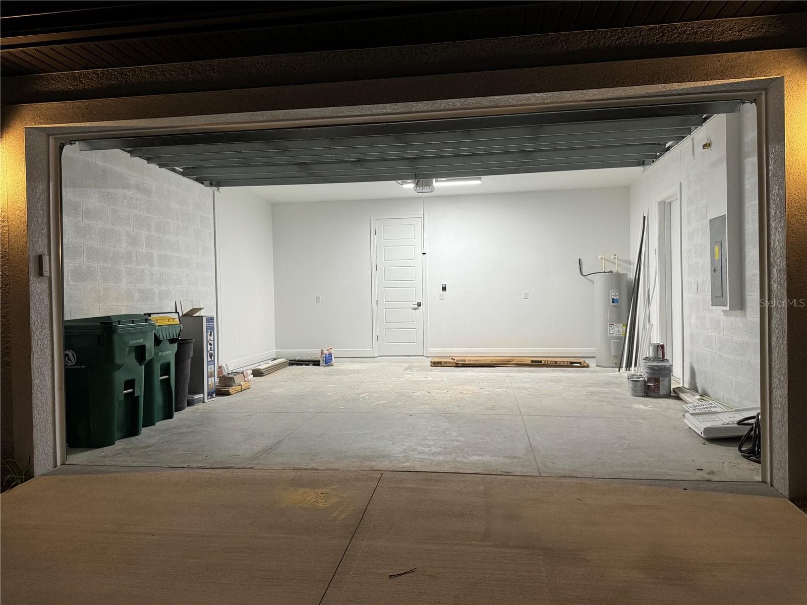 Garage - 20296 RUTHERFORD AVE, PORT CHARLOTTE