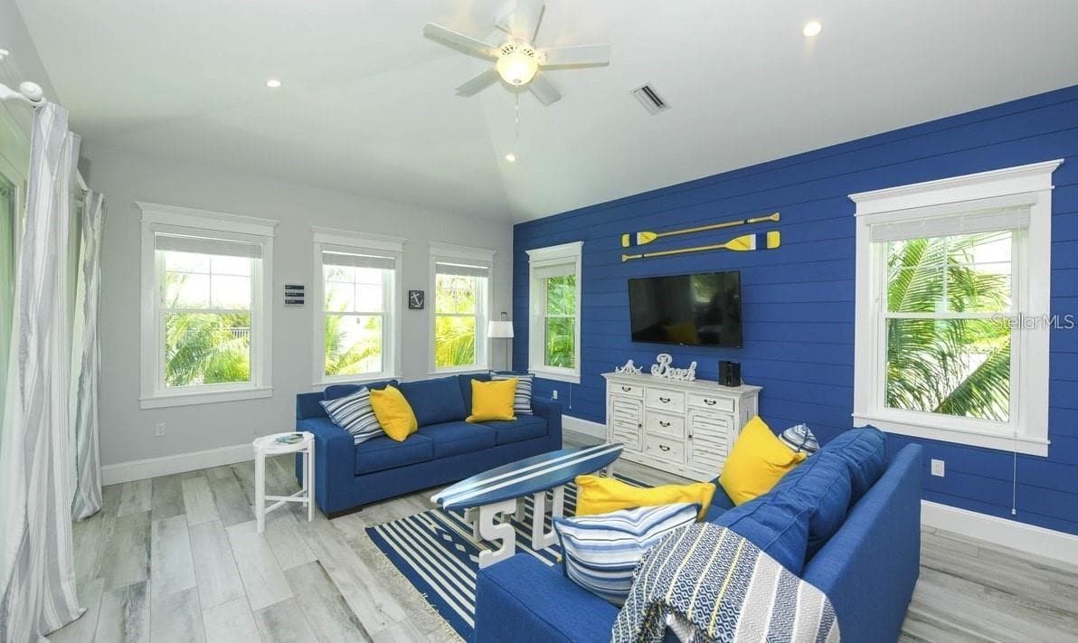 Single Family Residence at 212 SPRING AVE, ANNA MARIA, photo 7 of 32