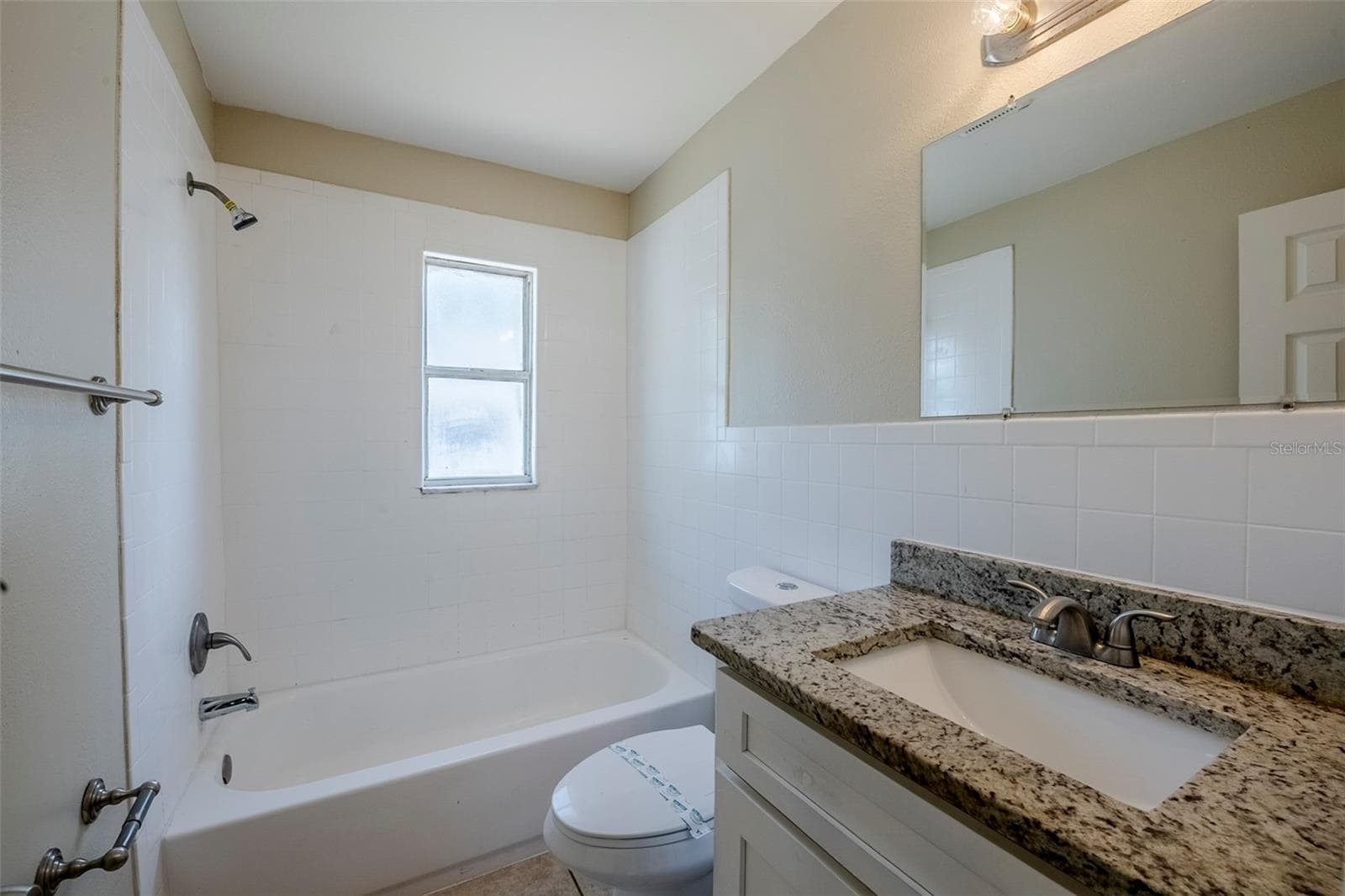 Single Family Residence at 72 CAMPUS VIEW DR, ORLANDO, photo 21 of 33