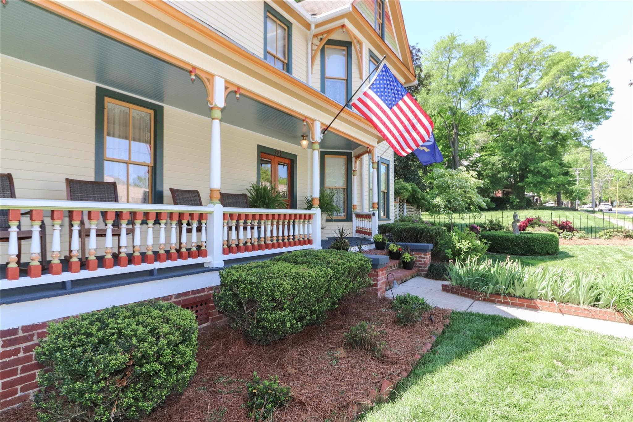 Single Family Residence at 235 Walnut Street, Statesville, photo 3 of 50