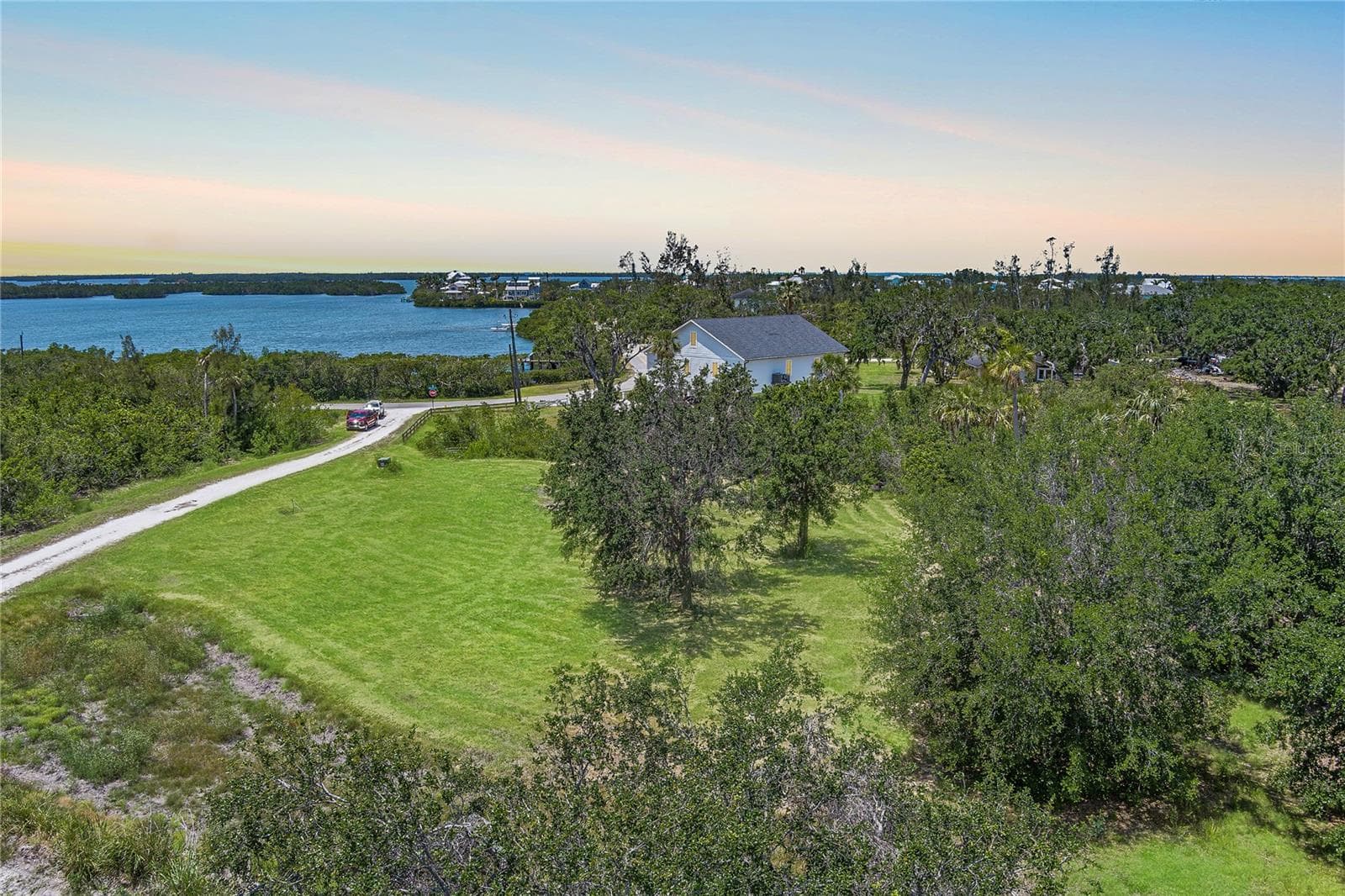 818 BAYOU POINT CT