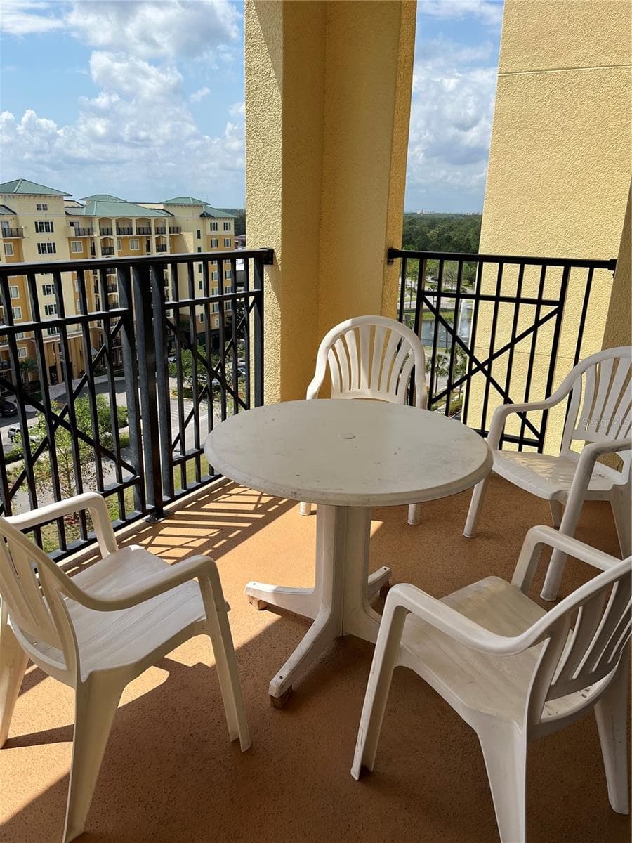 Condo - Hotel at 8101 RESORT VILLAGE DR #3909, ORLANDO, photo 2 of 41
