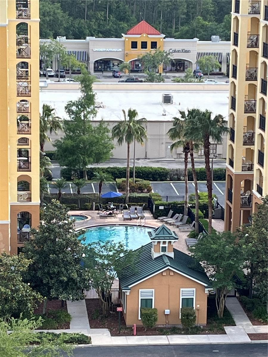 Condo - Hotel at 8101 RESORT VILLAGE DR #3909, ORLANDO, photo 4 of 41