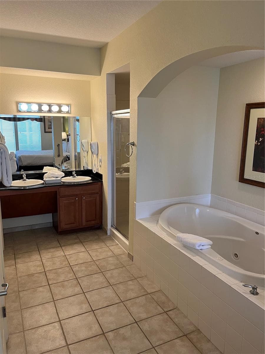 Condo - Hotel at 8101 RESORT VILLAGE DR #3909, ORLANDO, photo 15 of 41