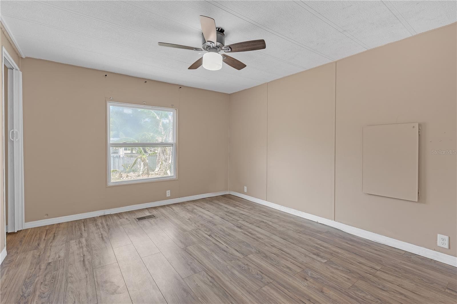 Manufactured Home at 11309 LEISURE LN, PORT RICHEY, photo 20 of 34