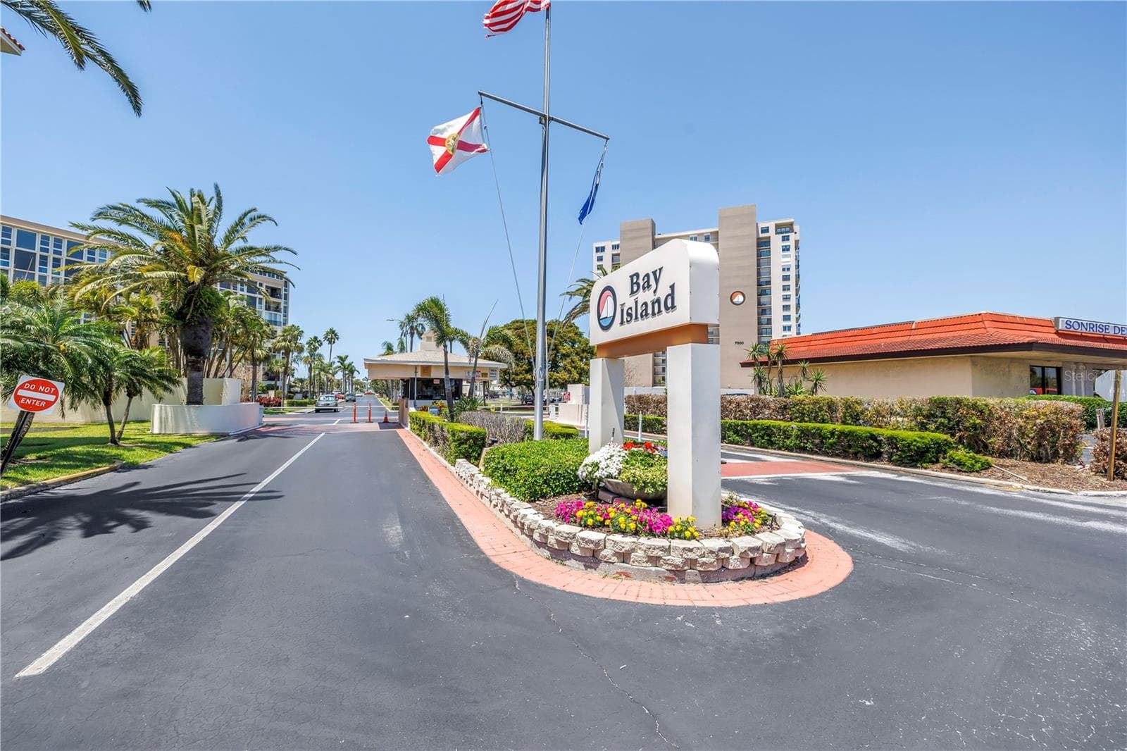 Welcome to the gated community of Bay Island! - 7625 SUN ISLAND DR S #106, SOUTH PASADENA