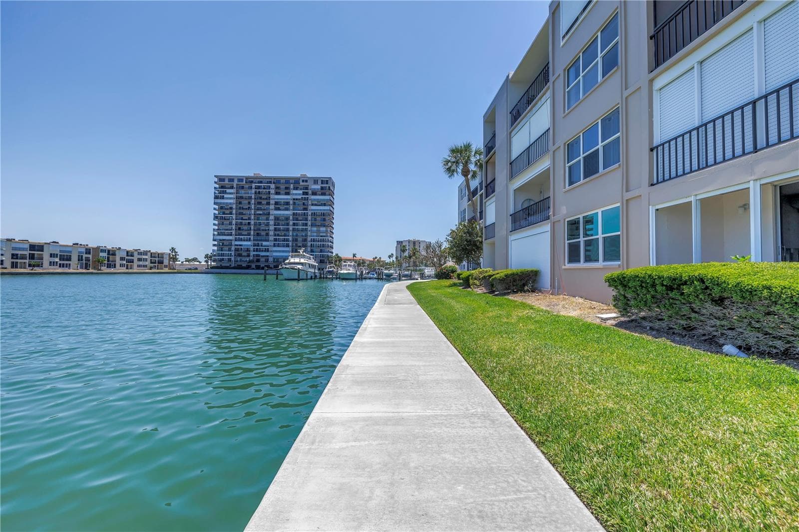 Condominium at 7625 SUN ISLAND DR S #106, SOUTH PASADENA, photo 23 of 50