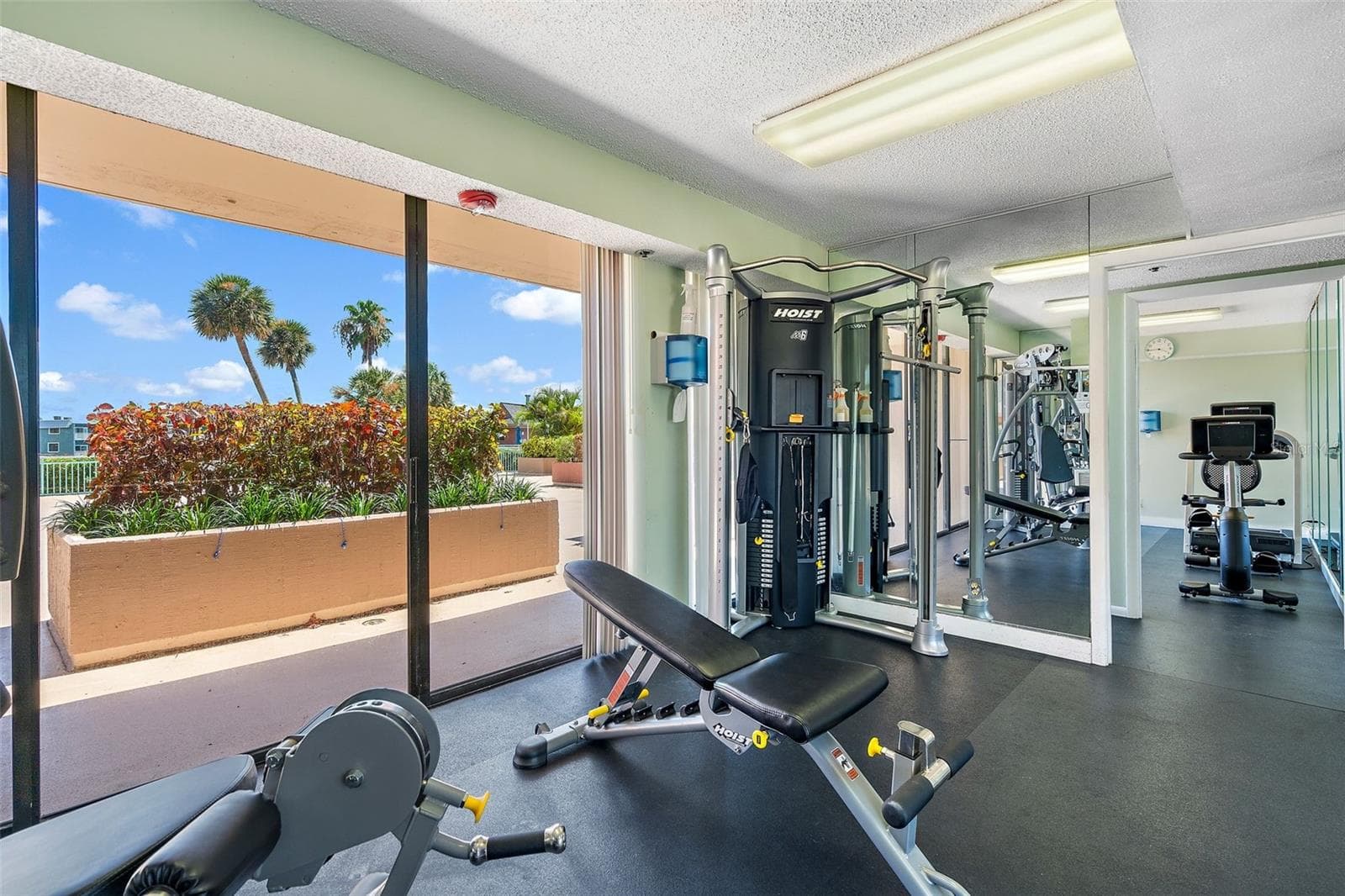 Weight Room Machine - 1 KEY CAPRI #303E, TREASURE ISLAND