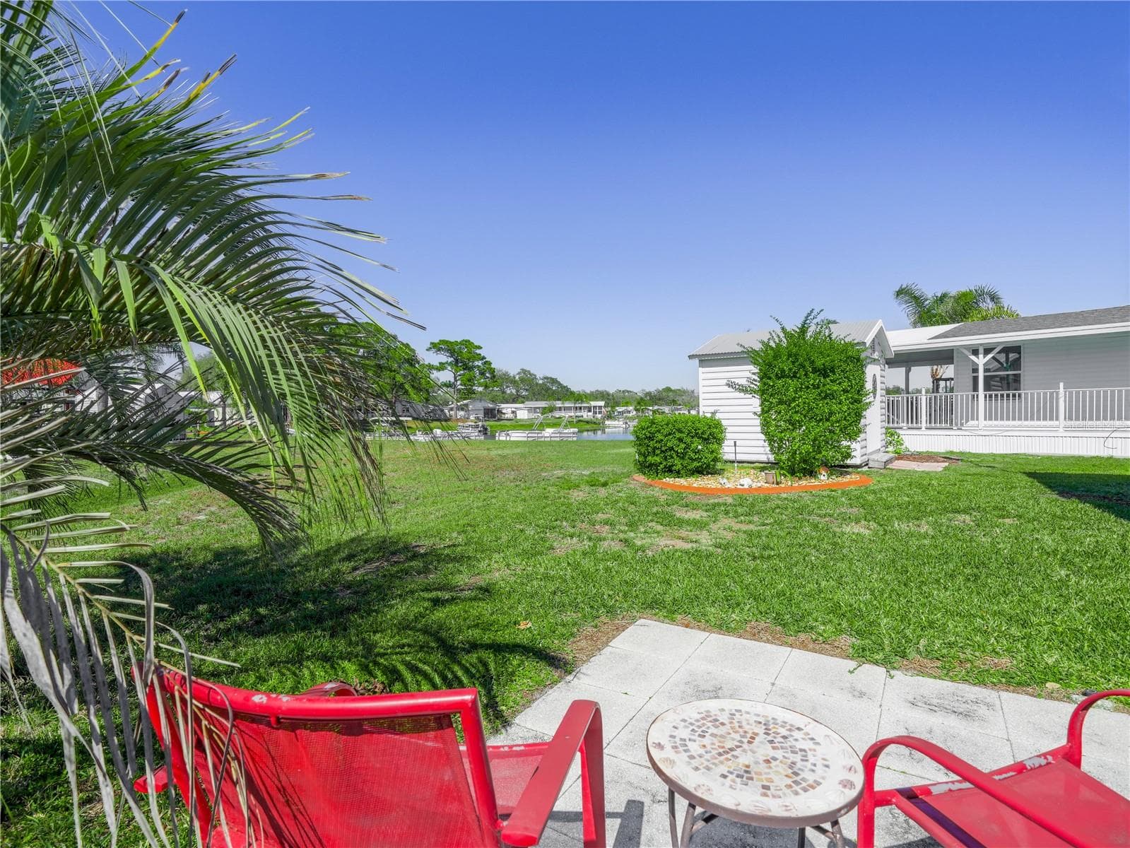 Manufactured Home at 43 RED QUILL CIR, LAKE WALES, photo 26 of 46