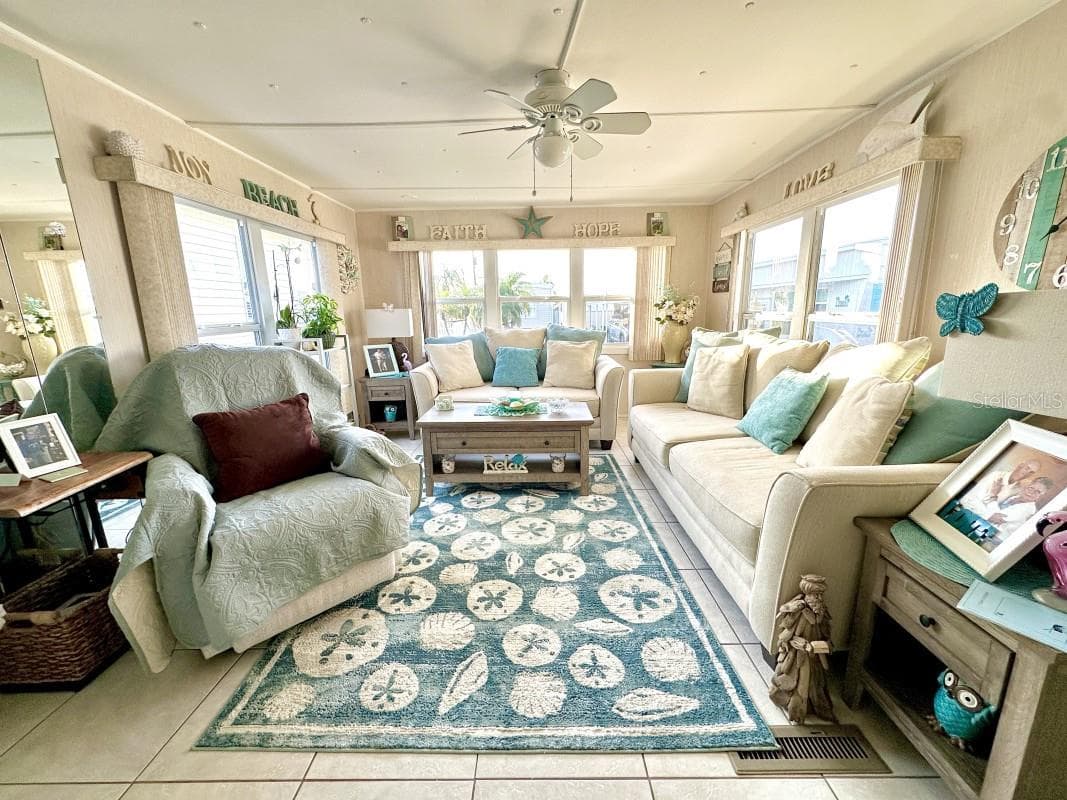 Mobile Home at 2094 DETROITER ST, SARASOTA, photo 3 of 12