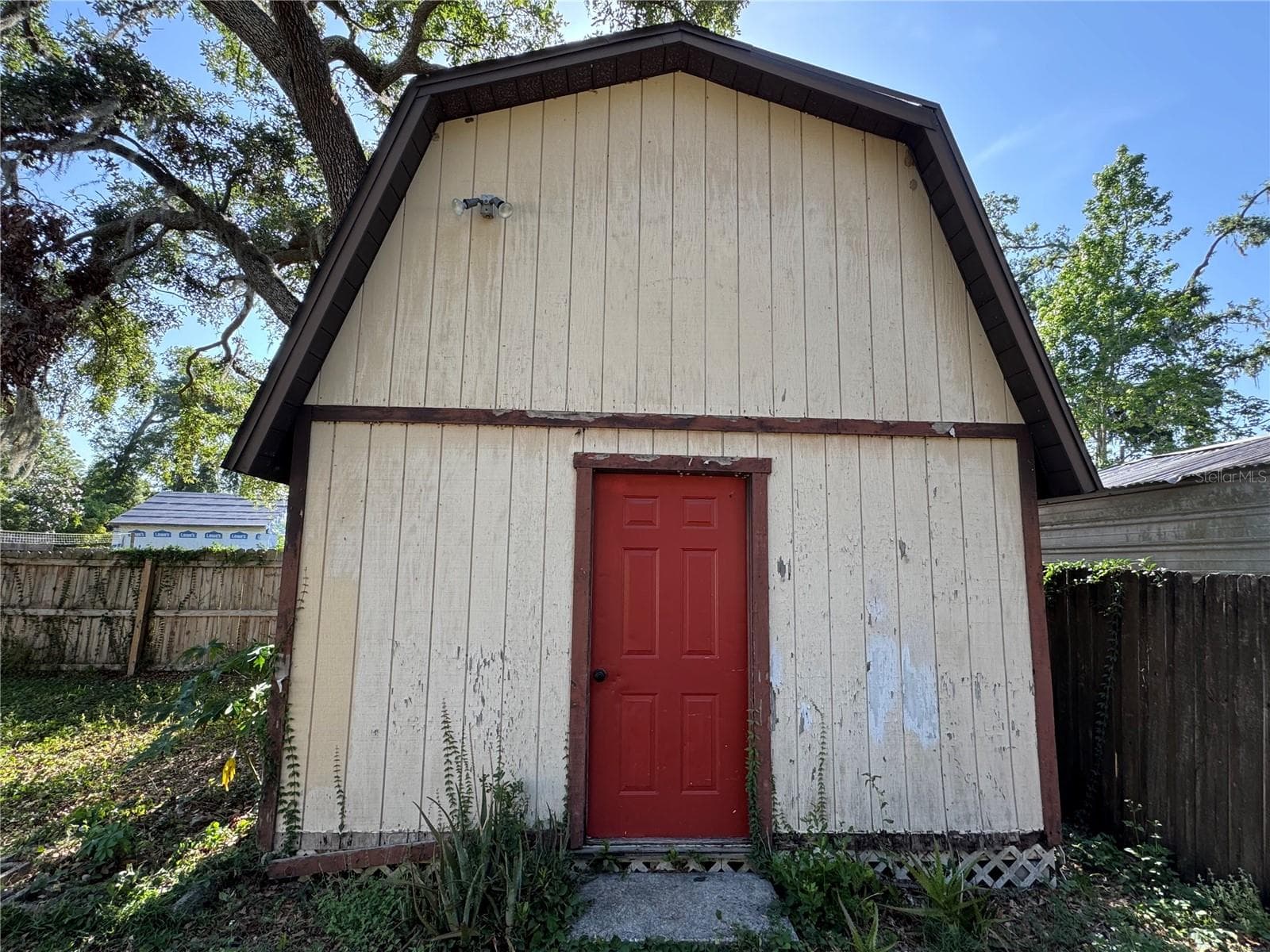 Single Family Residence at 1703 N TAYLOR RD, BRANDON, photo 5 of 32