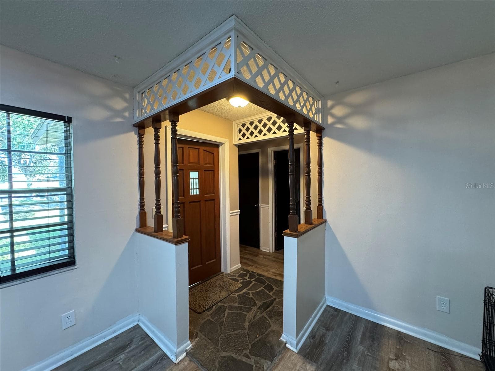 Single Family Residence at 1703 N TAYLOR RD, BRANDON, photo 12 of 32