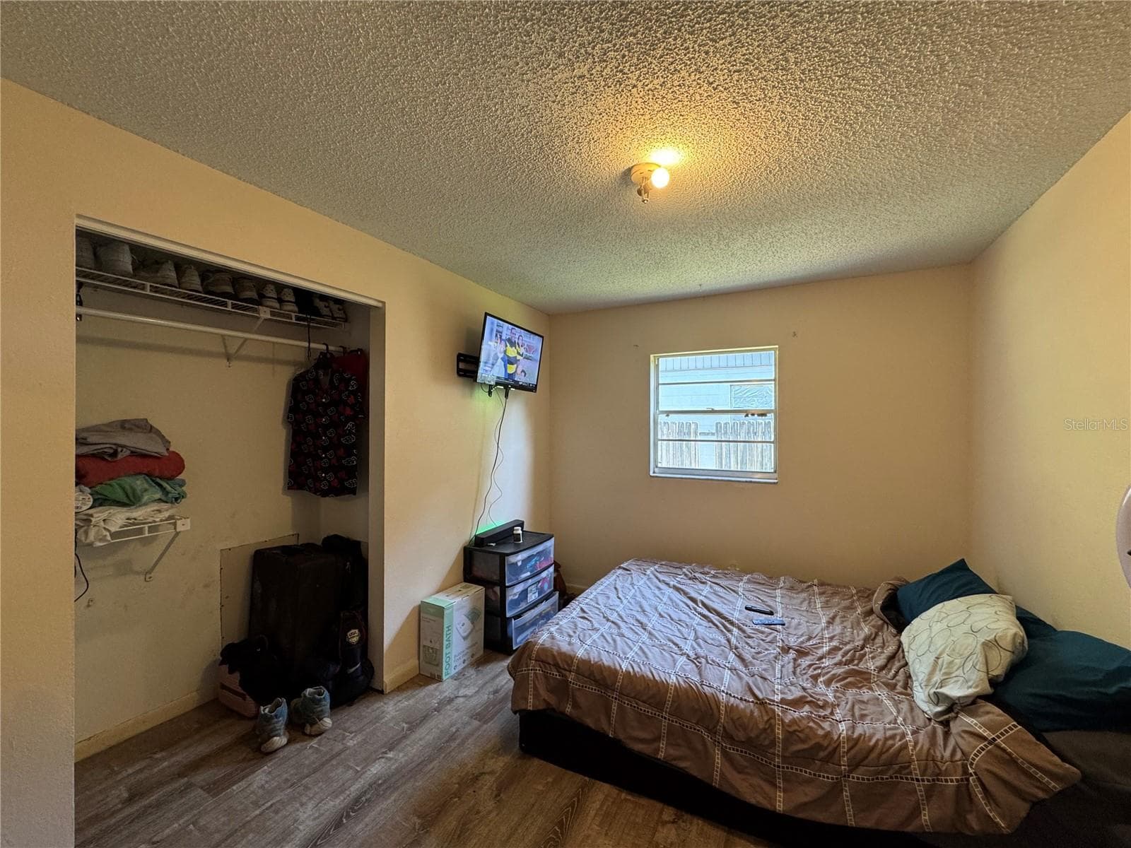 Single Family Residence at 1703 N TAYLOR RD, BRANDON, photo 30 of 32