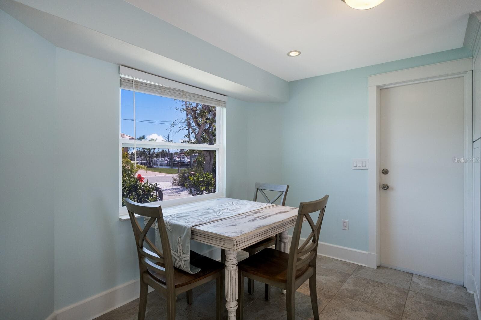 Single Family Residence at 506 69TH ST, HOLMES BEACH, photo 12 of 37