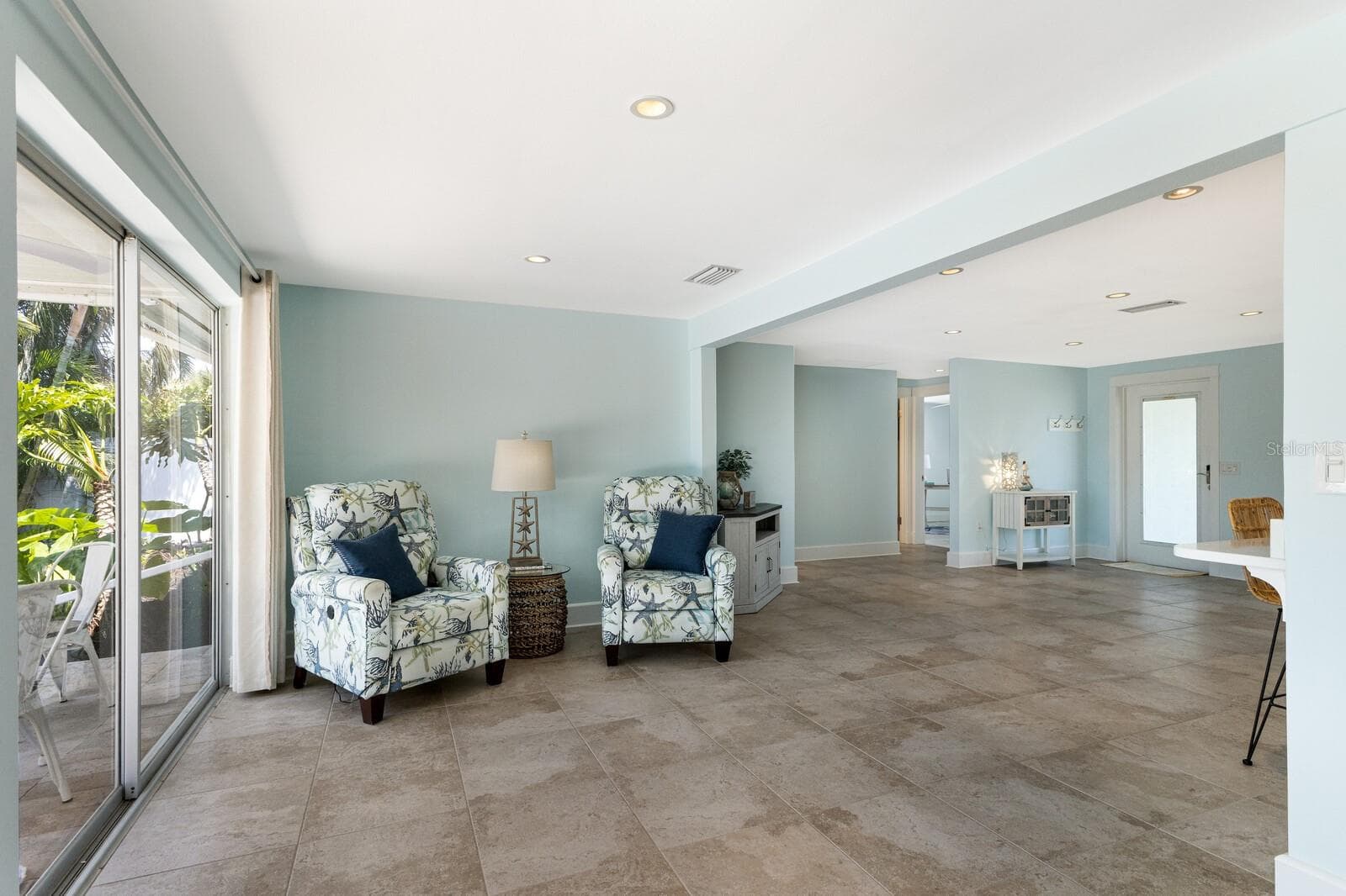 Single Family Residence at 506 69TH ST, HOLMES BEACH, photo 14 of 37