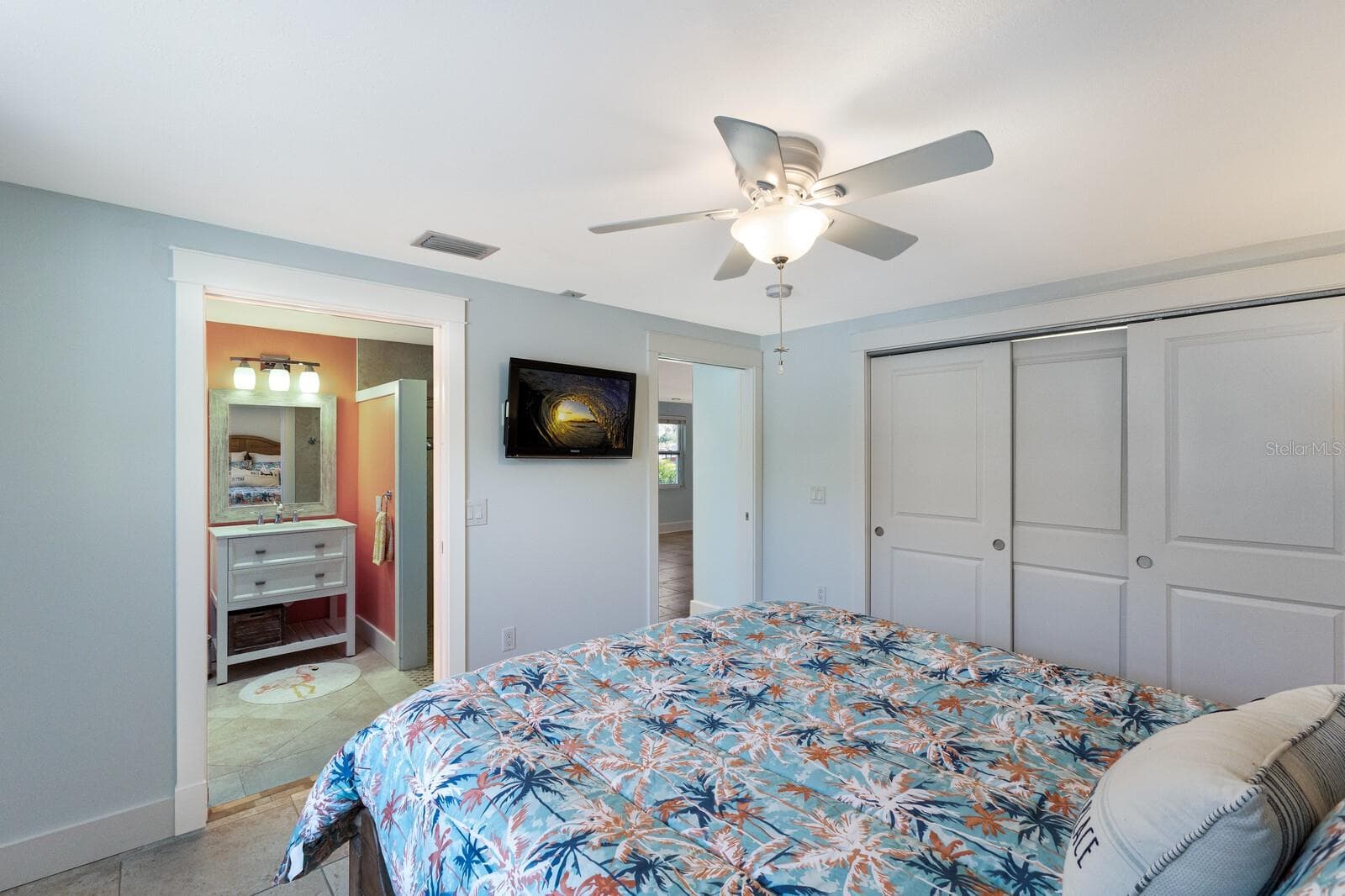 Single Family Residence at 506 69TH ST, HOLMES BEACH, photo 16 of 37