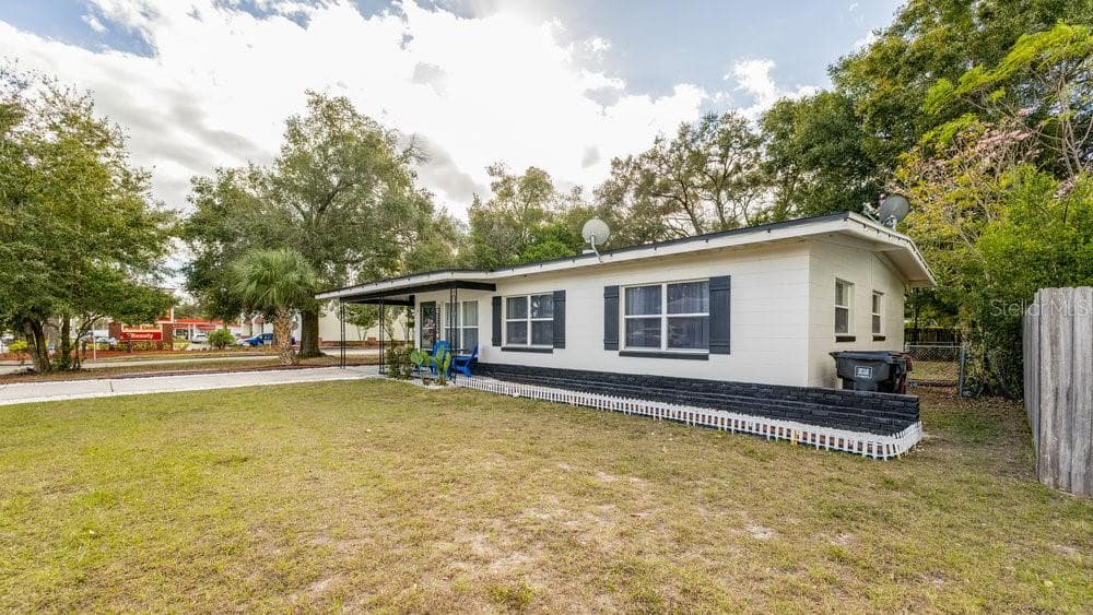 Single Family Residence at 1406 CONWAY RD, ORLANDO, photo 3 of 31