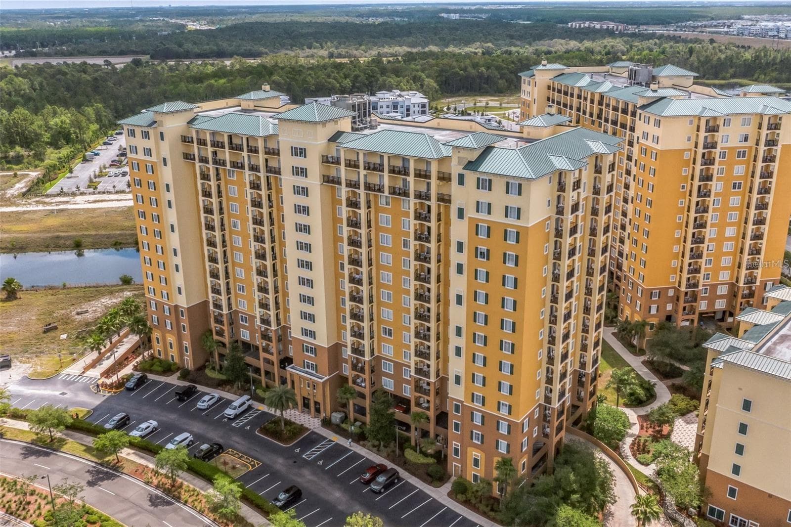 8101 RESORT VILLAGE DR #31501