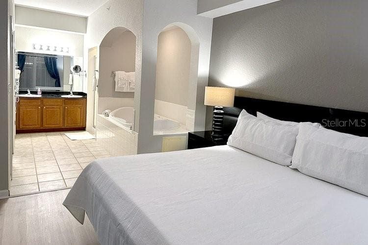 Condo - Hotel at 8112 POINCIANA BLVD #1502, ORLANDO, photo 14 of 52