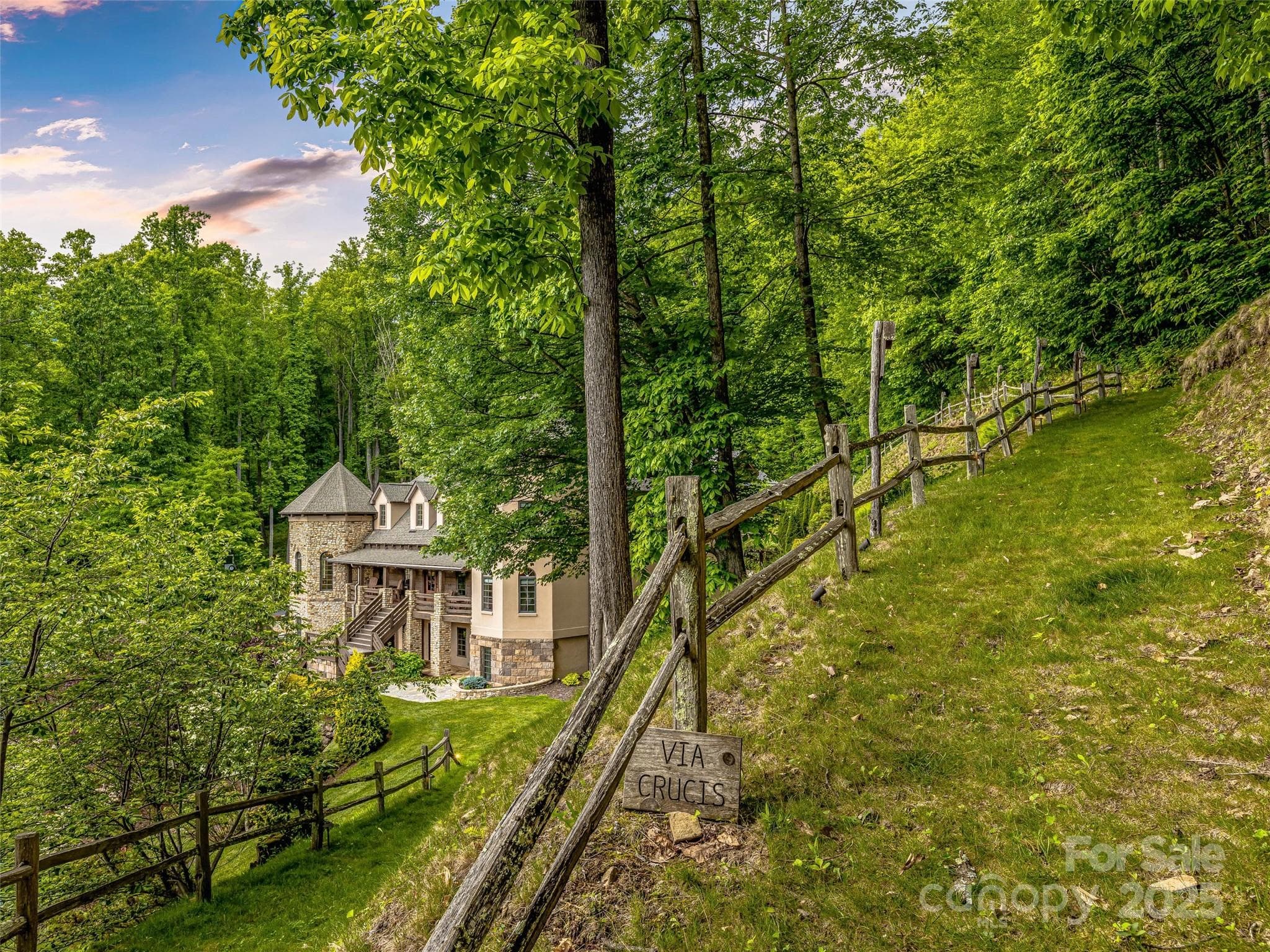 Private meditative trail - 202 Emerald Lane, Maggie Valley