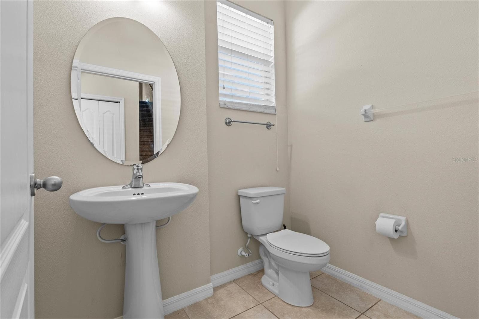 HALF BATH - 800 CALLISTA CAY LOOP, TARPON SPRINGS