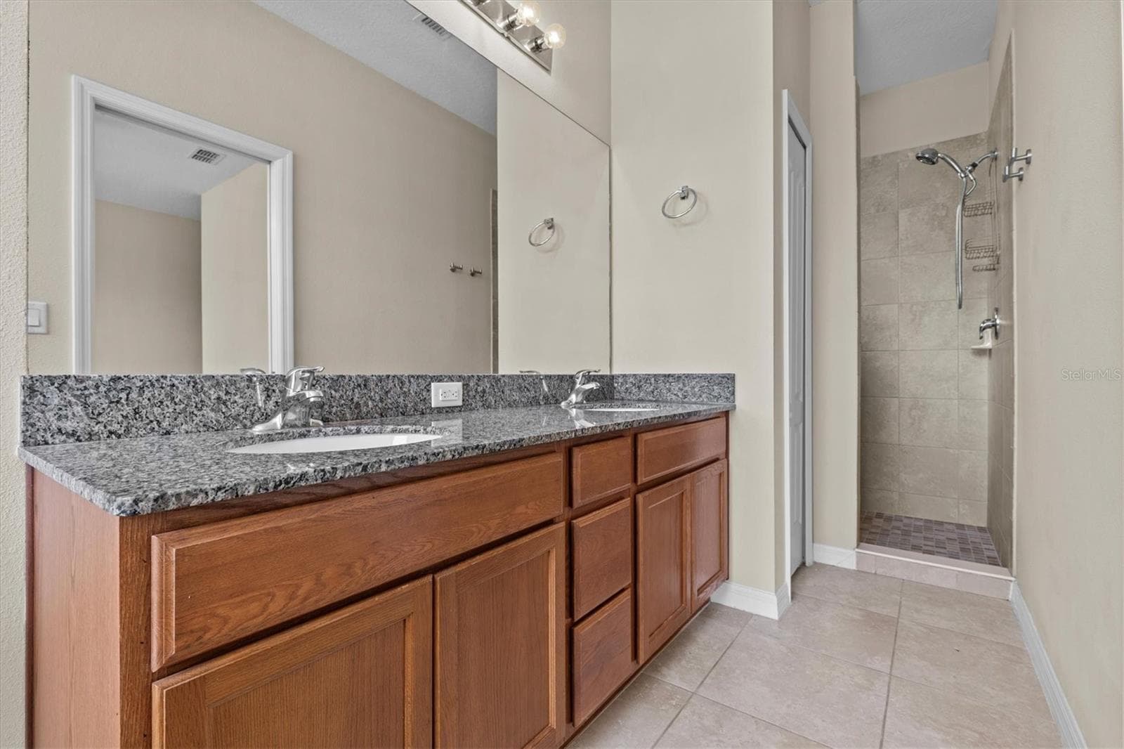Townhouse at 800 CALLISTA CAY LOOP, TARPON SPRINGS, photo 18 of 36