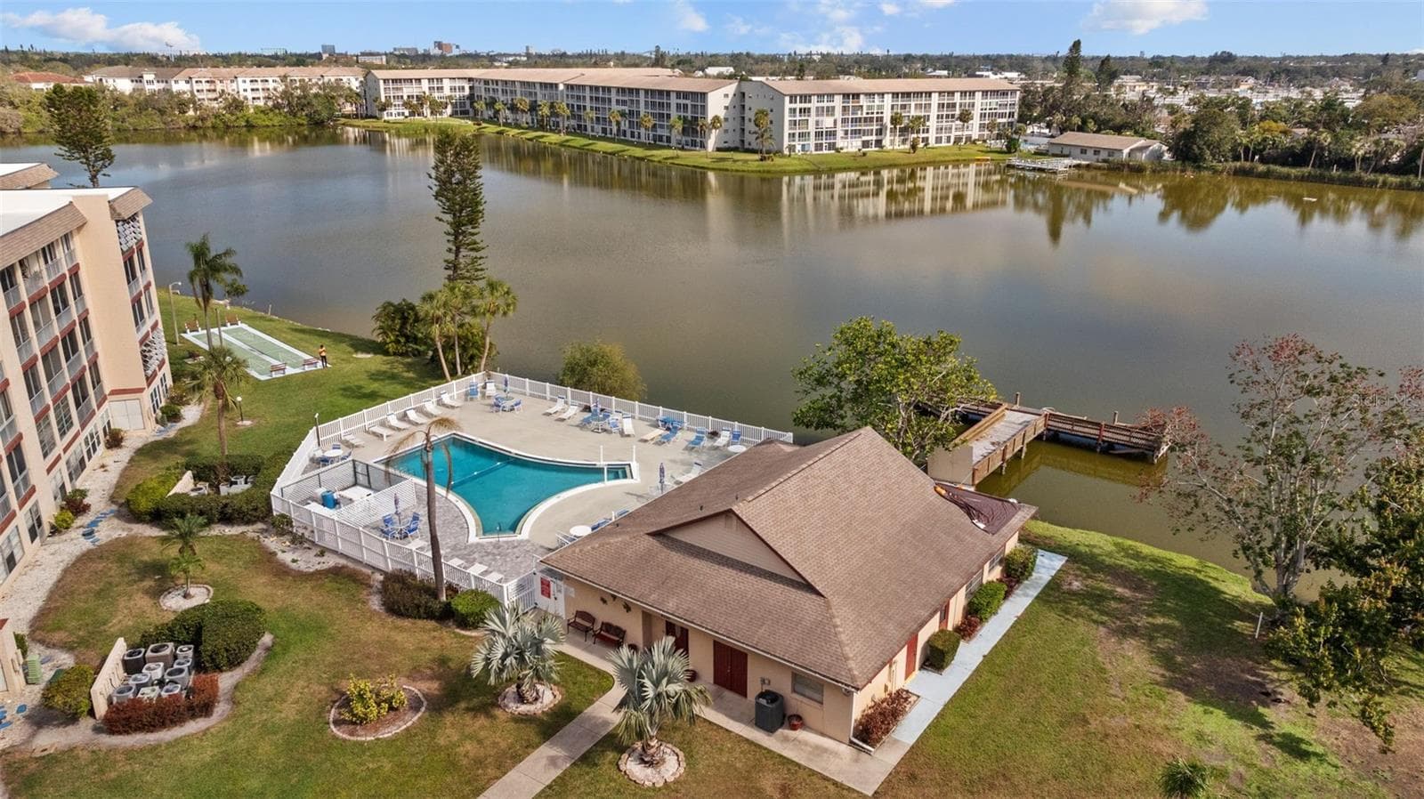 Condominium at 4126 HERON WAY #B113, BRADENTON, photo 40 of 45