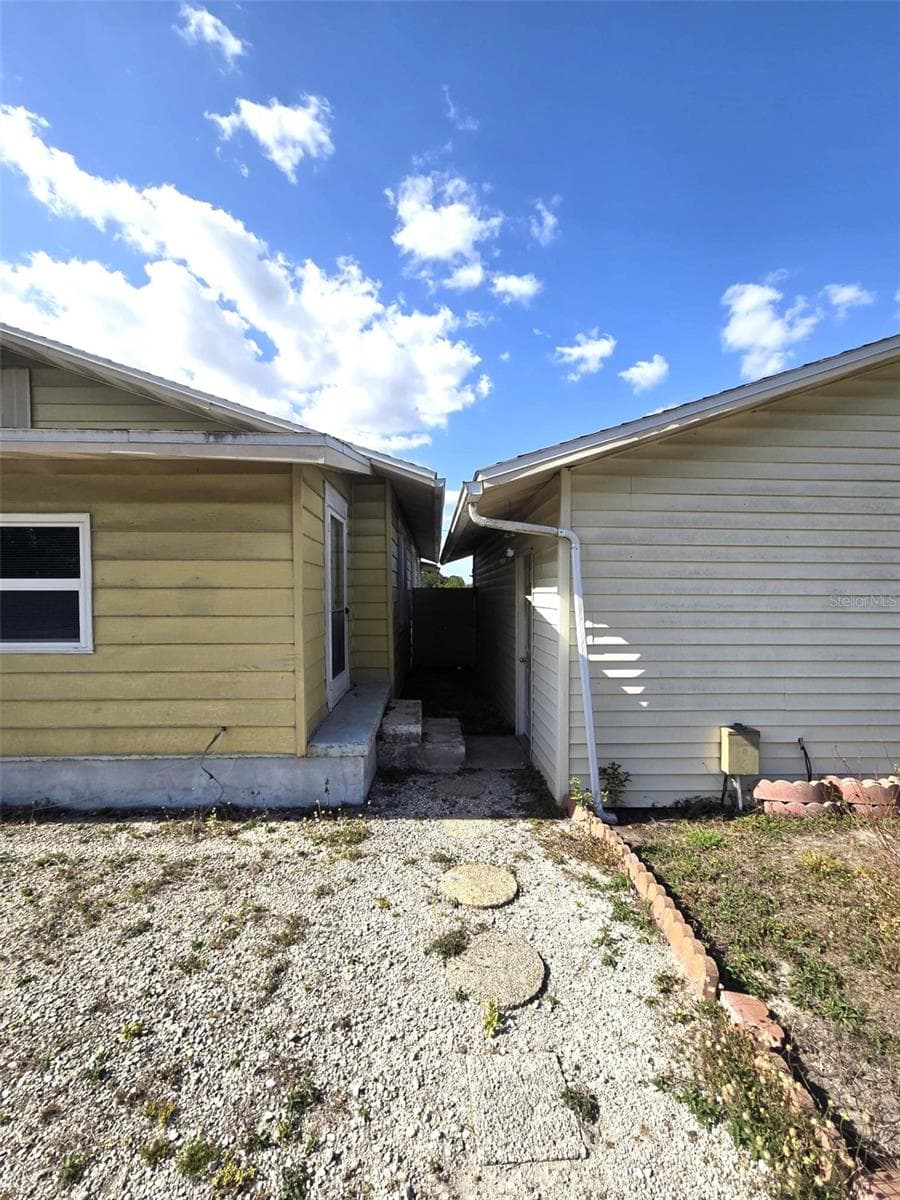 Single Family Residence at 3101 MEDULLA RD, PLANT CITY, photo 51 of 85